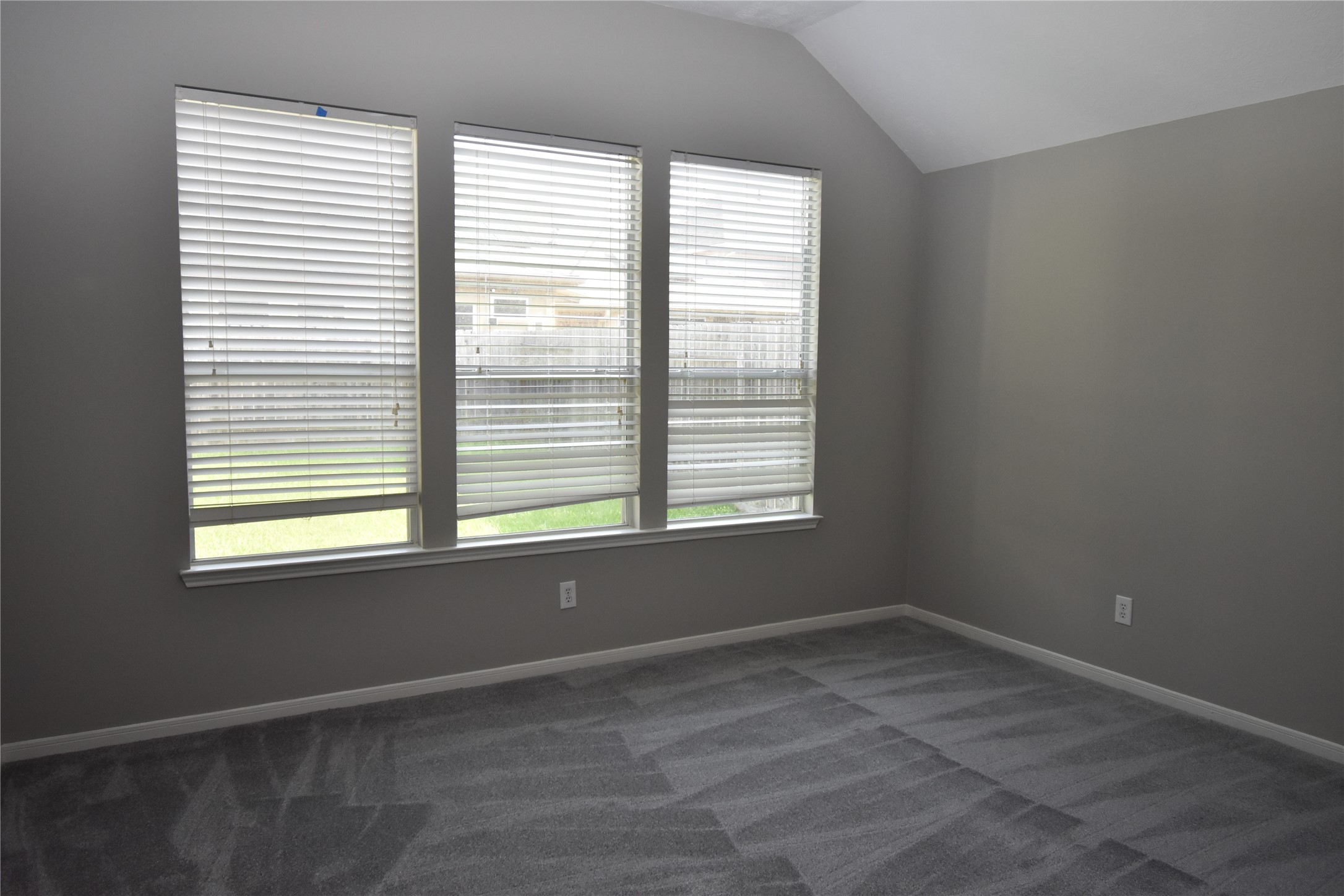 9518 Brackenton Crest Drive Property Photo 12