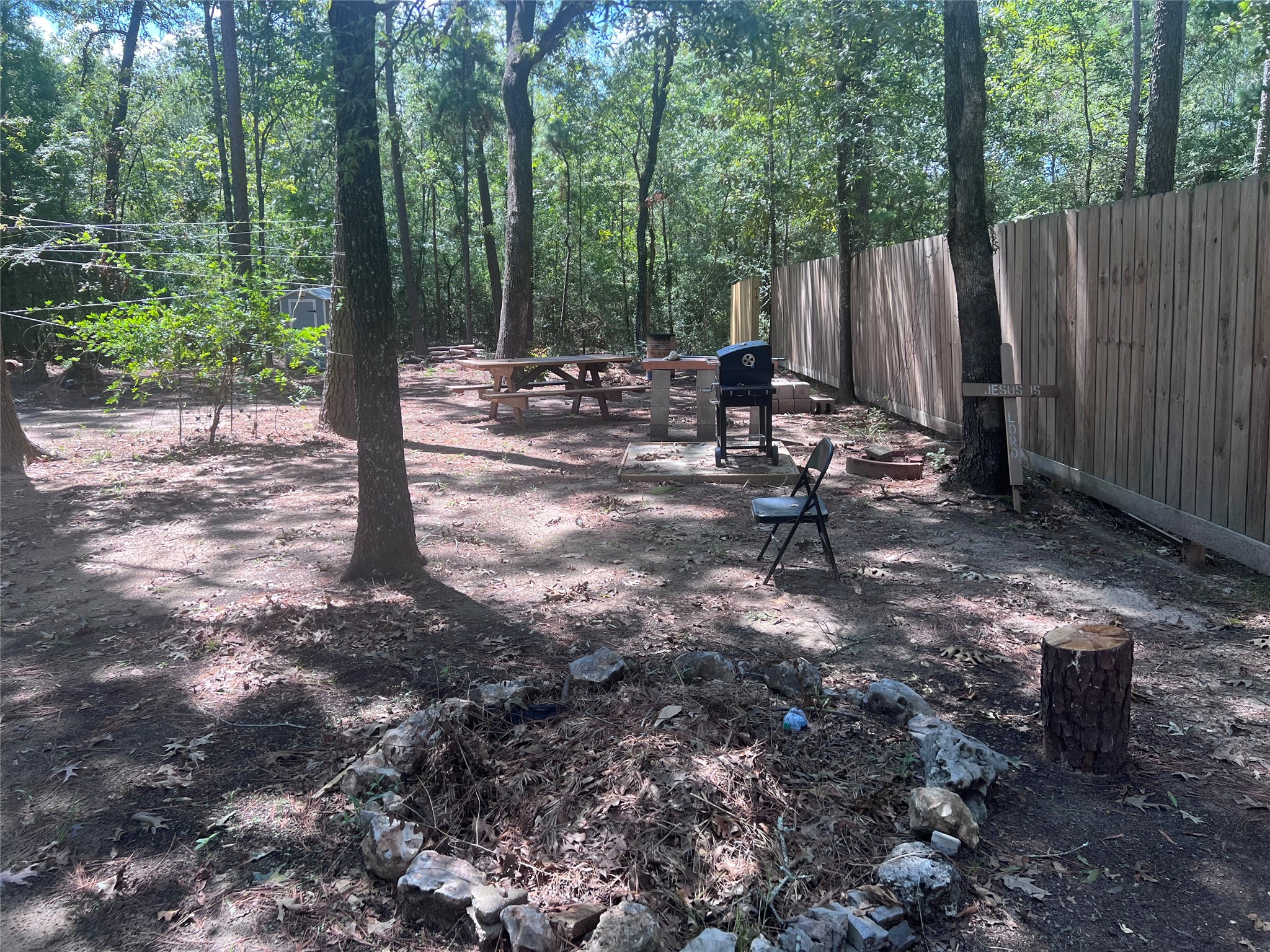 923 Brackenridge Property Photo 4