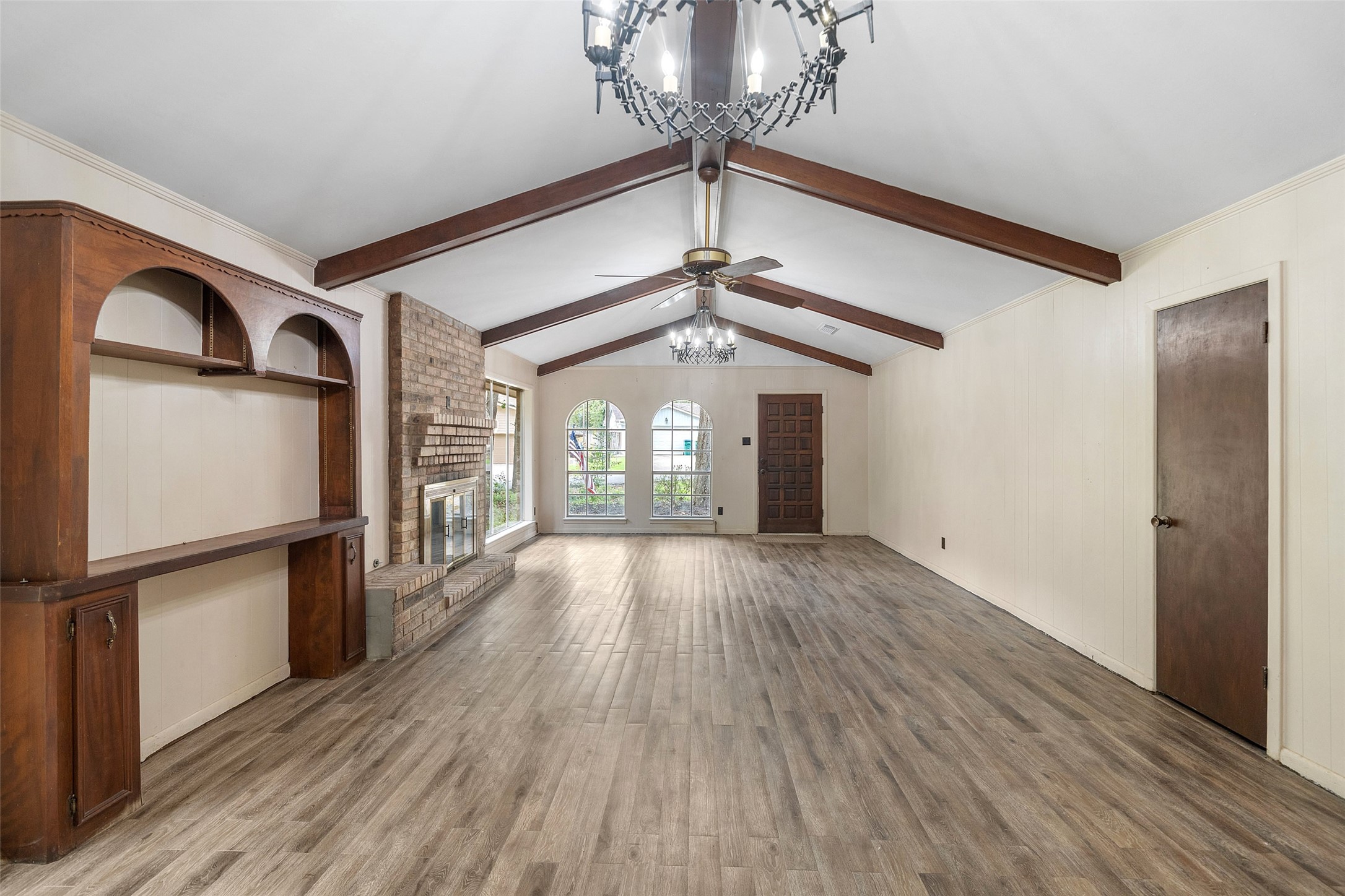 118 Sun City Lane Property Photo 9