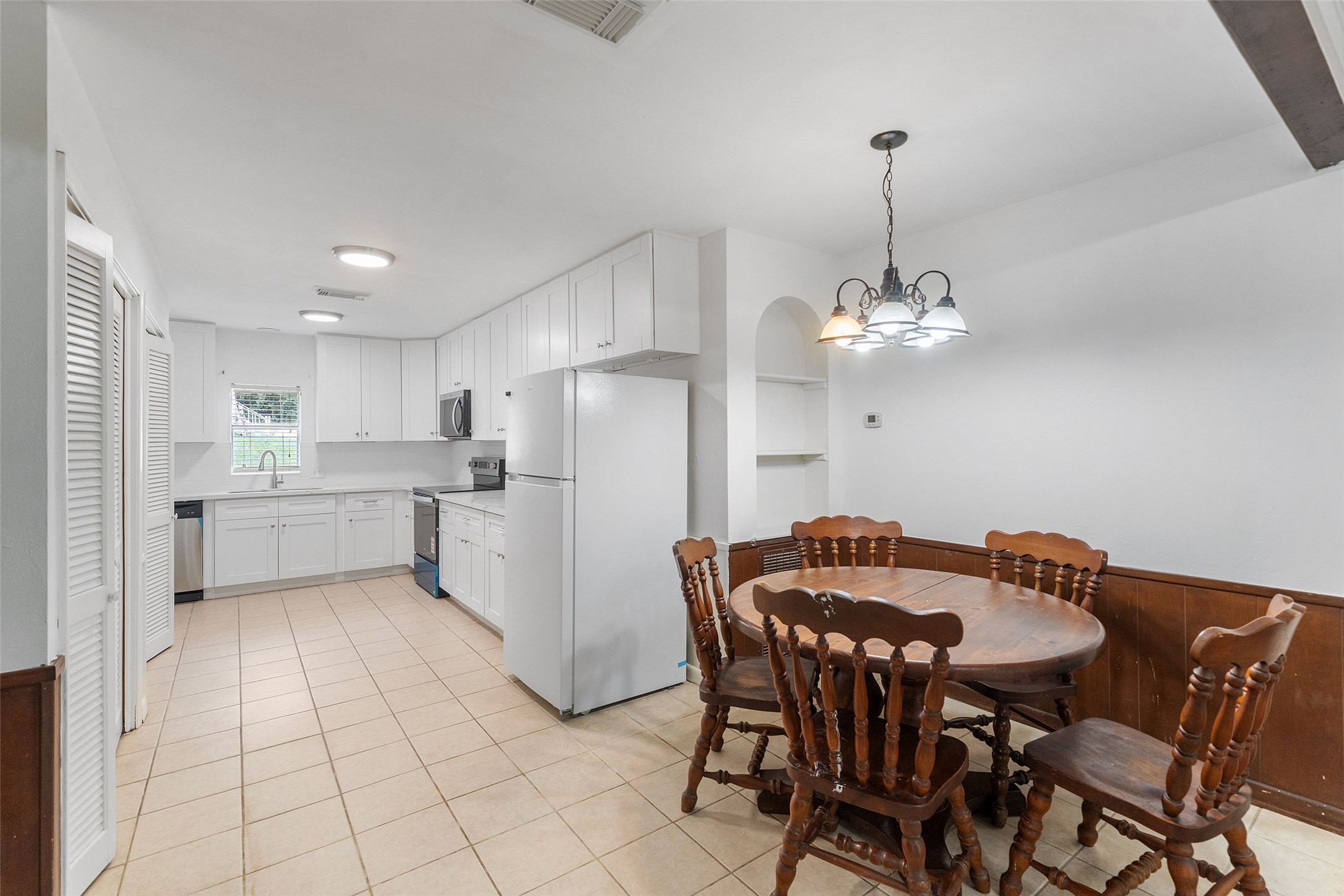 118 Sun City Lane Property Photo 15