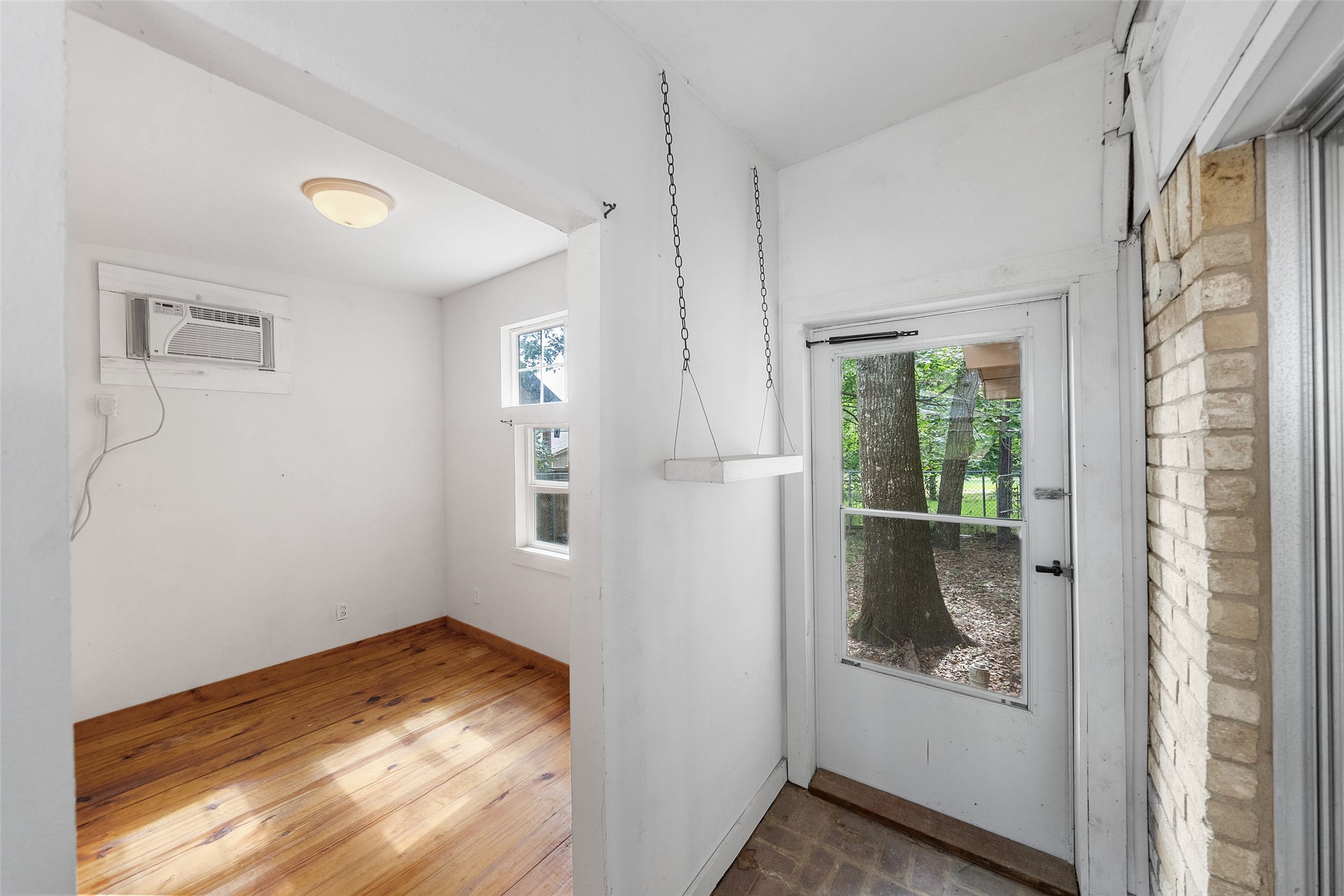 118 Sun City Lane Property Photo 29