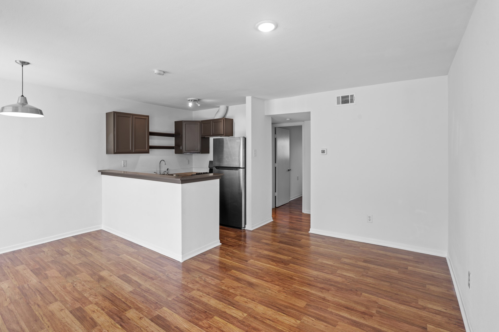 1408 Hughes Street 15 Property Photo 10