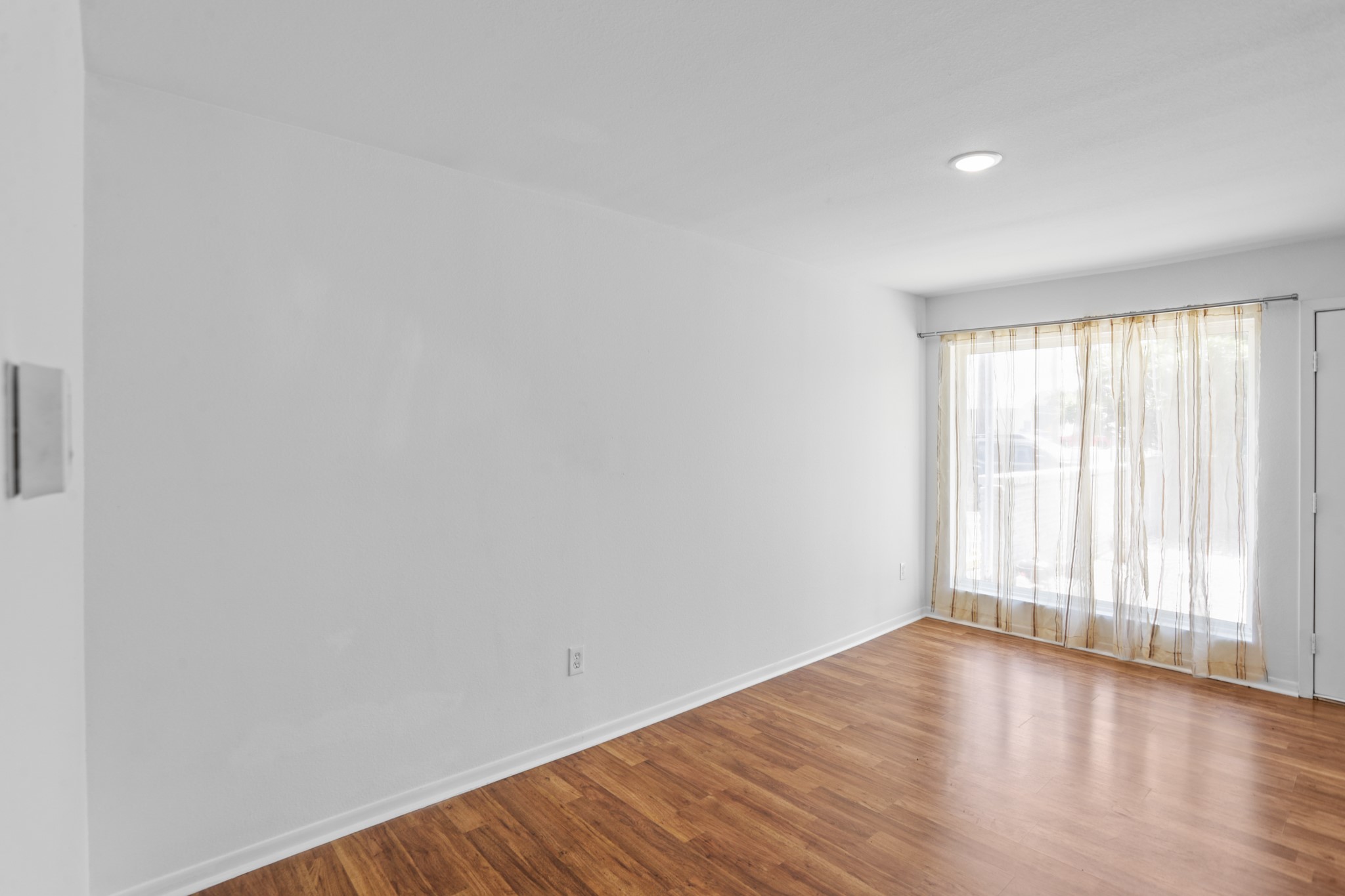 1408 Hughes Street 15 Property Photo 12
