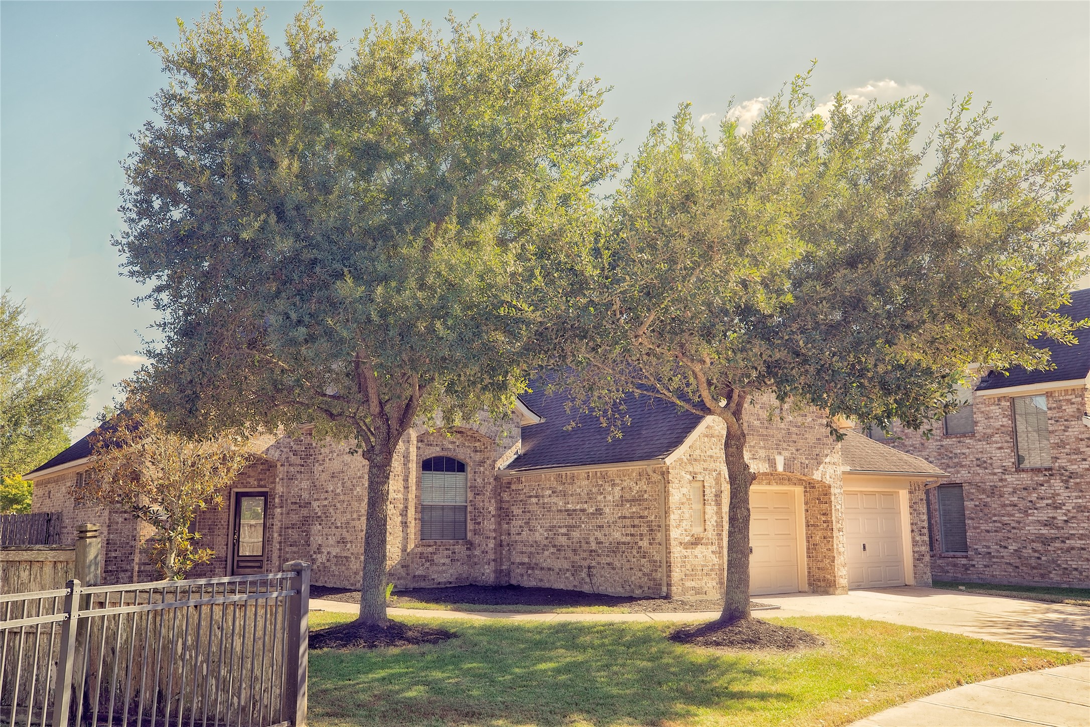 6403 Winding Cove Lane Property Photo 2