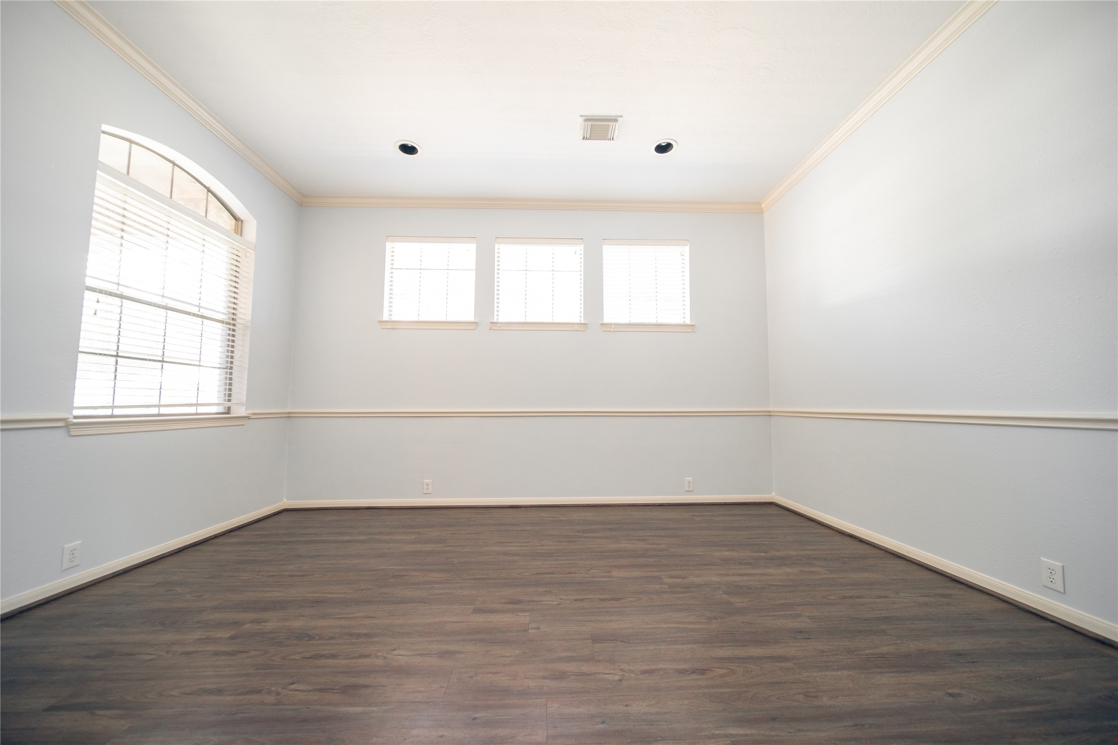 6403 Winding Cove Lane Property Photo 14