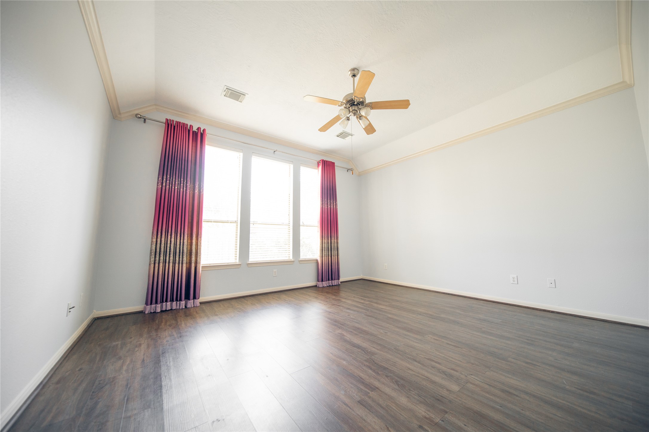 6403 Winding Cove Lane Property Photo 15