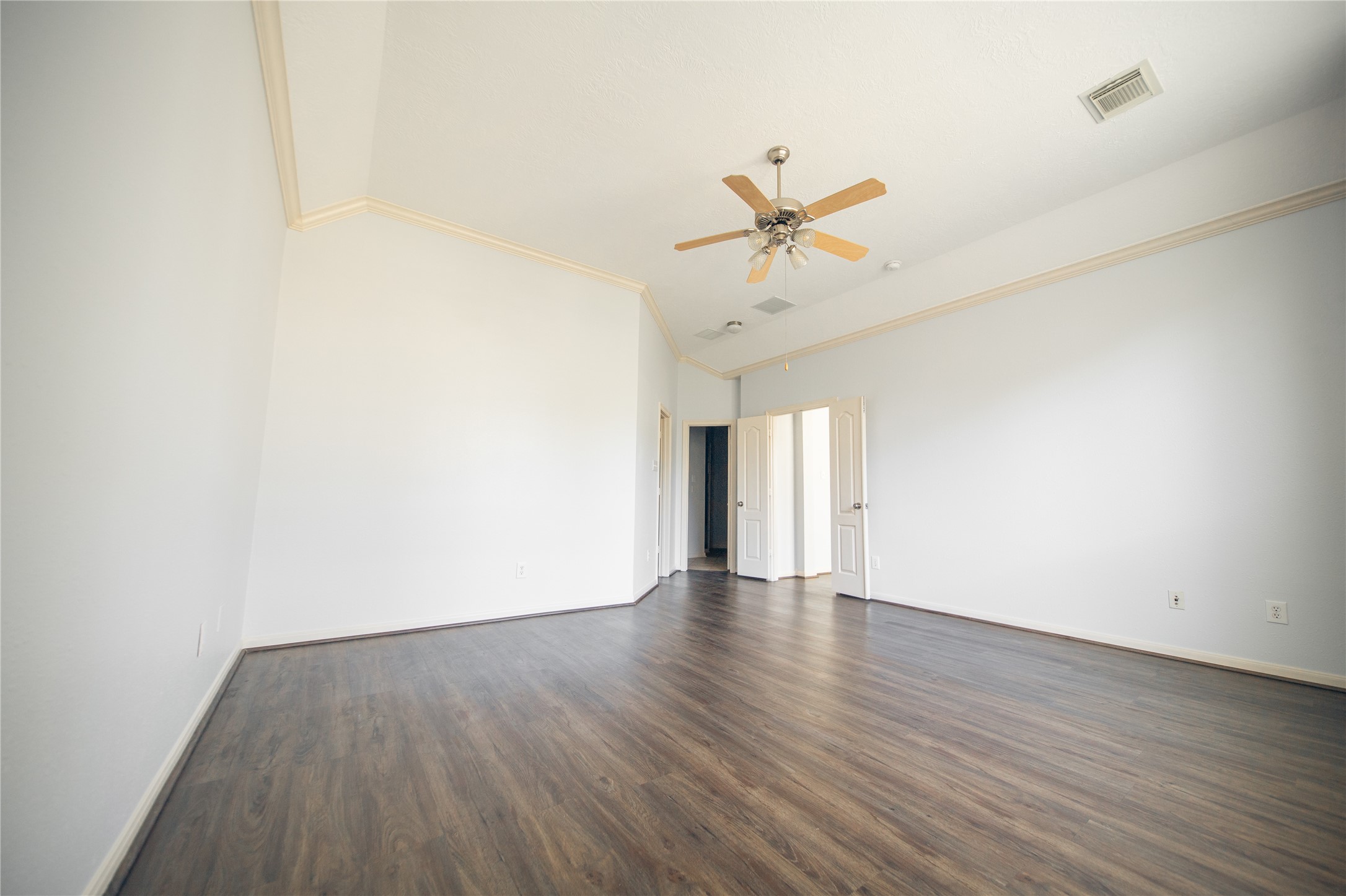 6403 Winding Cove Lane Property Photo 16