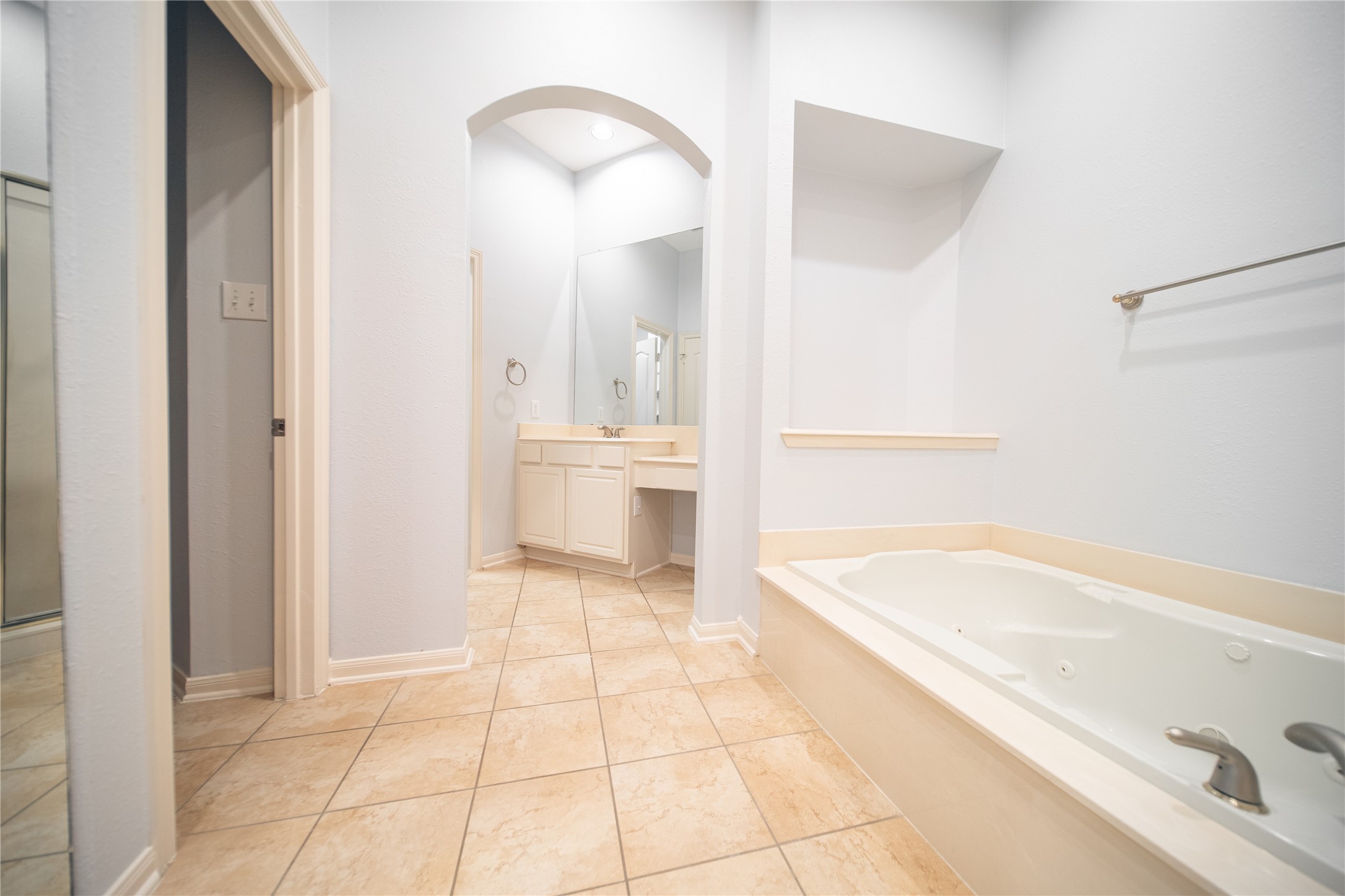 6403 Winding Cove Lane Property Photo 18