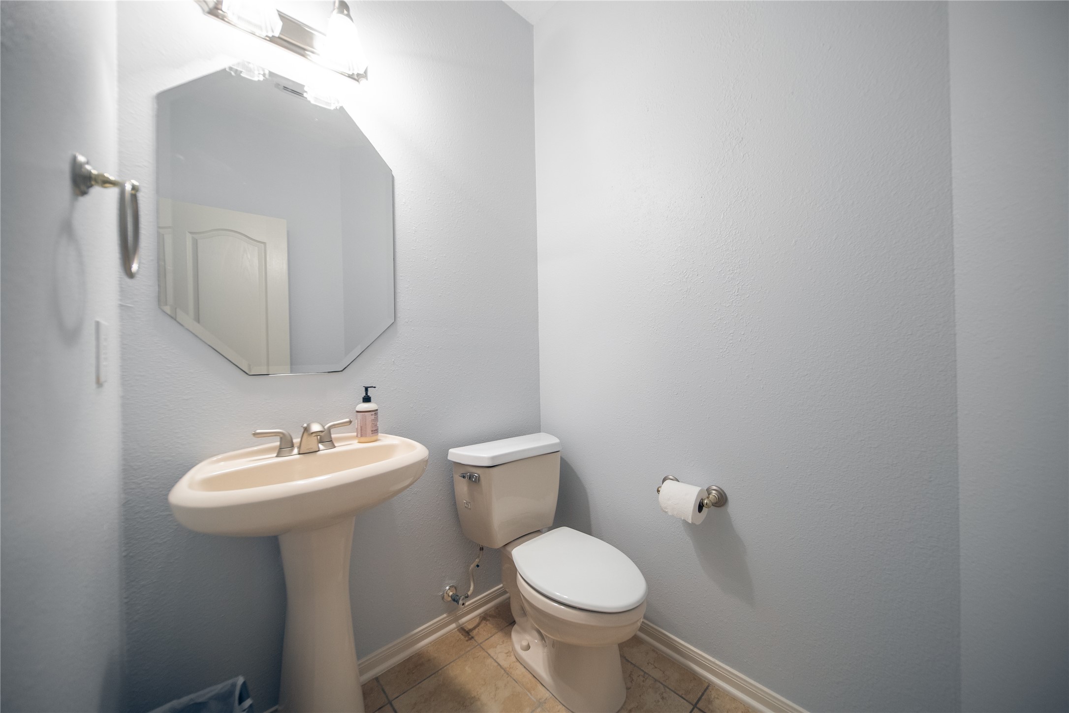 6403 Winding Cove Lane Property Photo 31