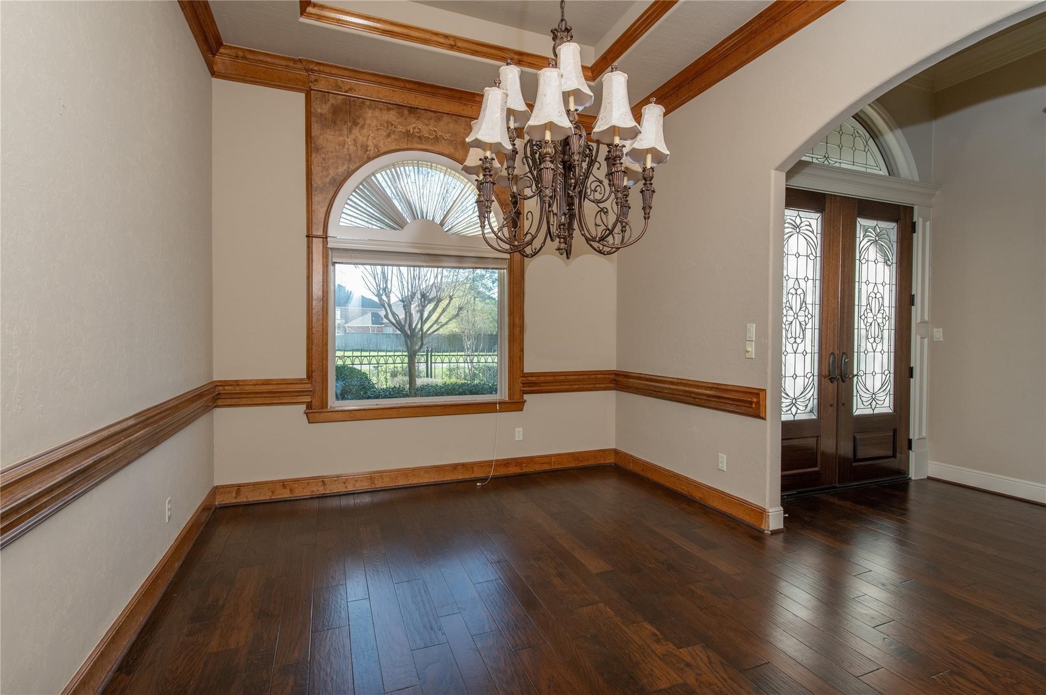 25702 Golden Bell Drive Property Photo 11