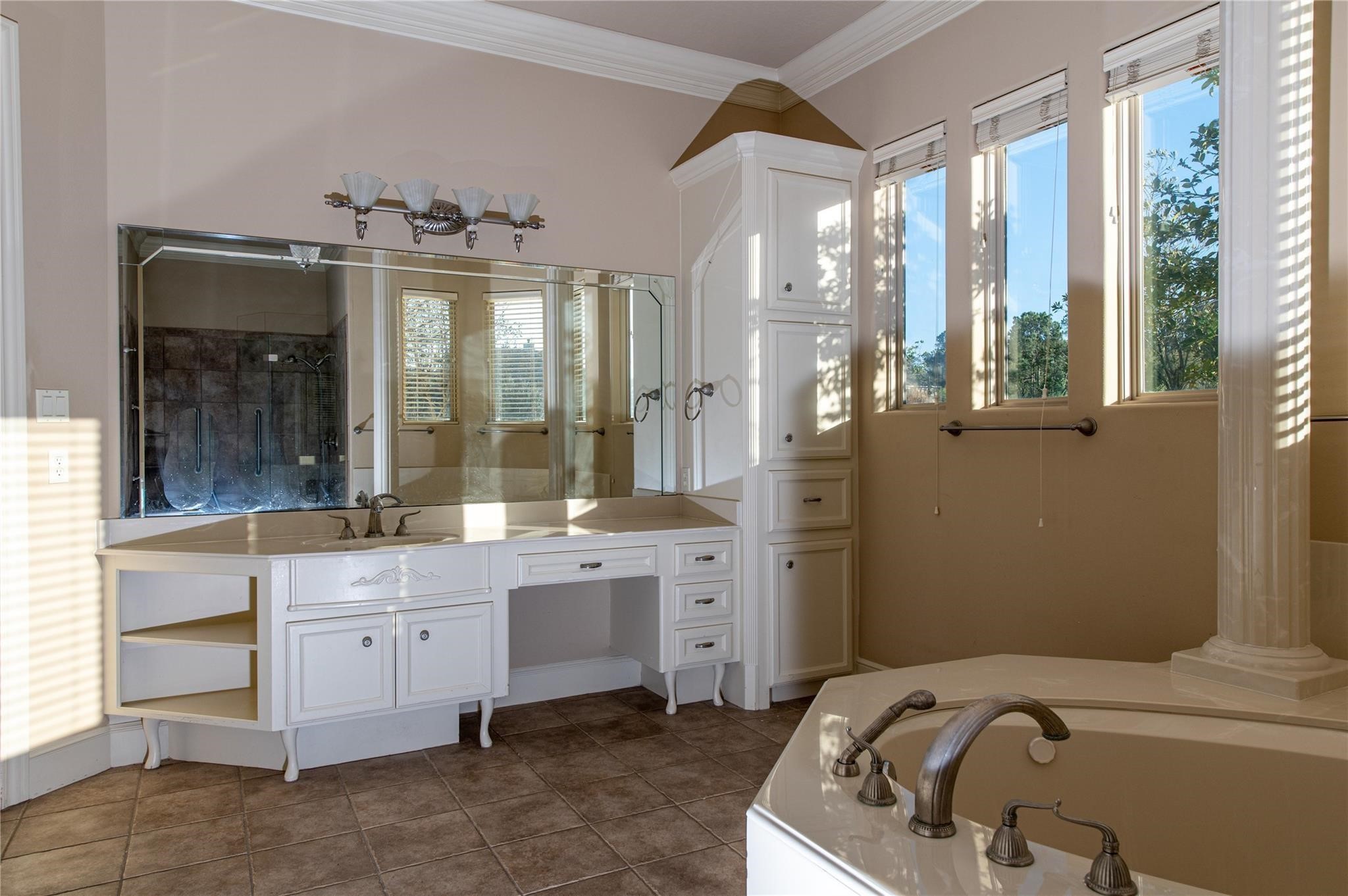 25702 Golden Bell Drive Property Photo 17