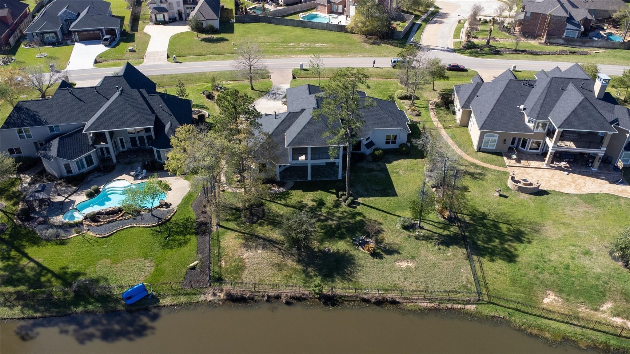 25702 Golden Bell Drive Property Photo 34