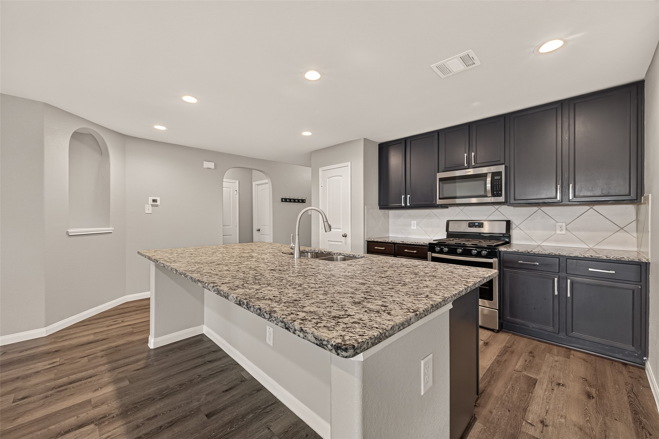 3302 Alberelli Drive Property Photo 15