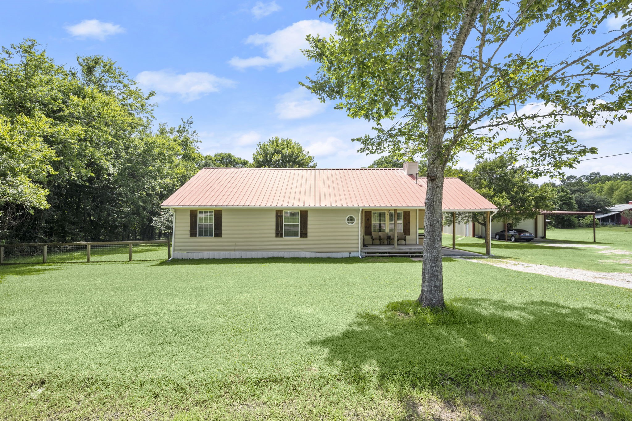 5298 Circle View Property Photo 4