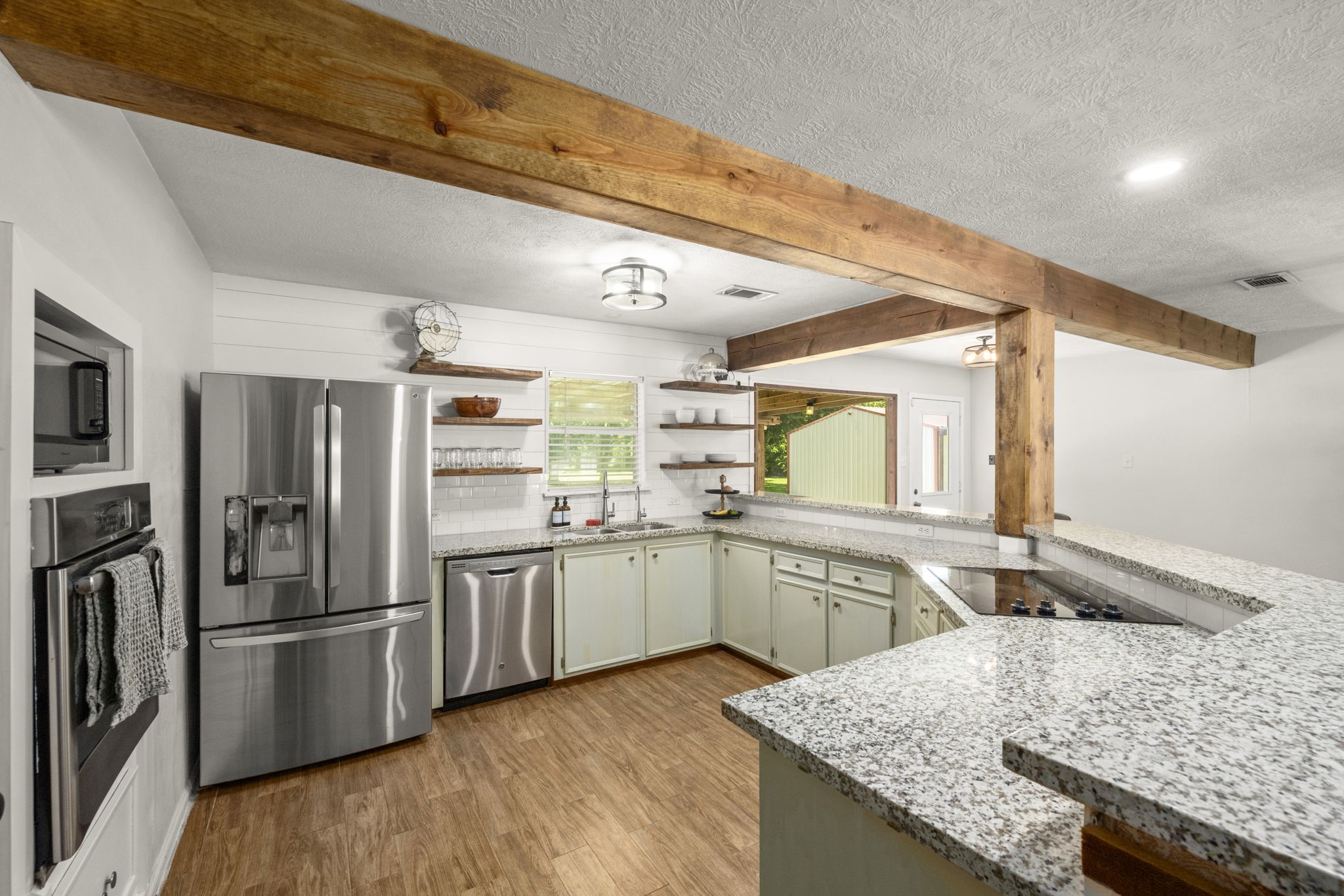 5298 Circle View Property Photo 12