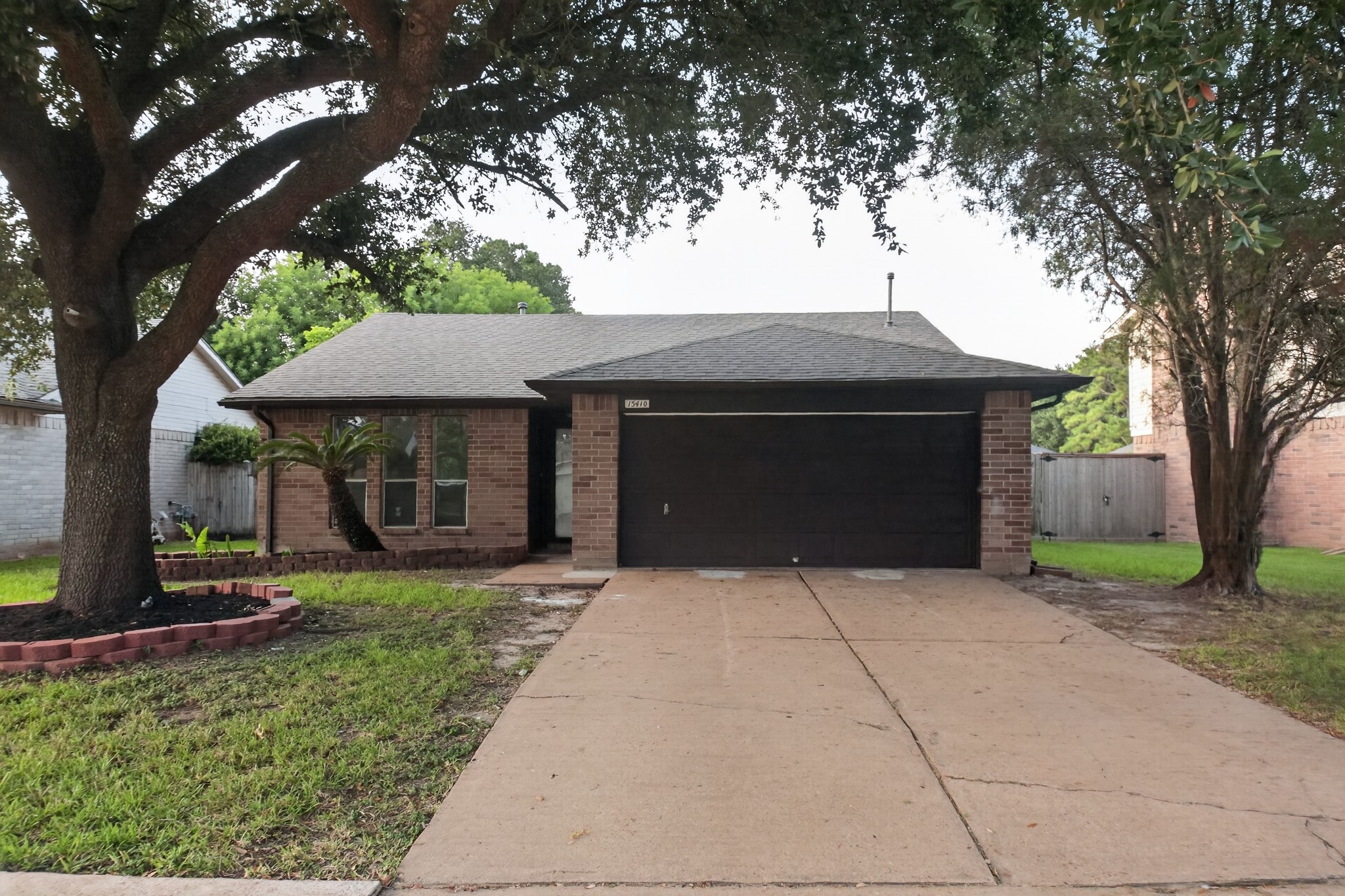 15410 Wildwood Lake Drive Property Photo 1