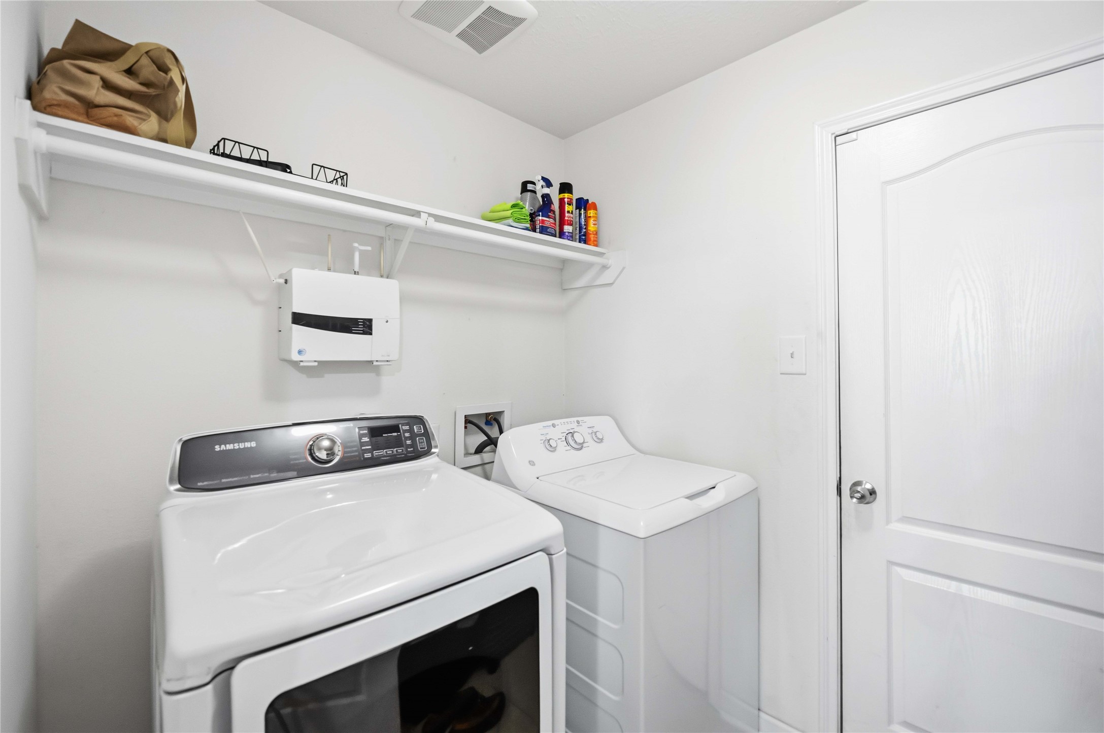 18933 Porchlight Court Property Photo 10