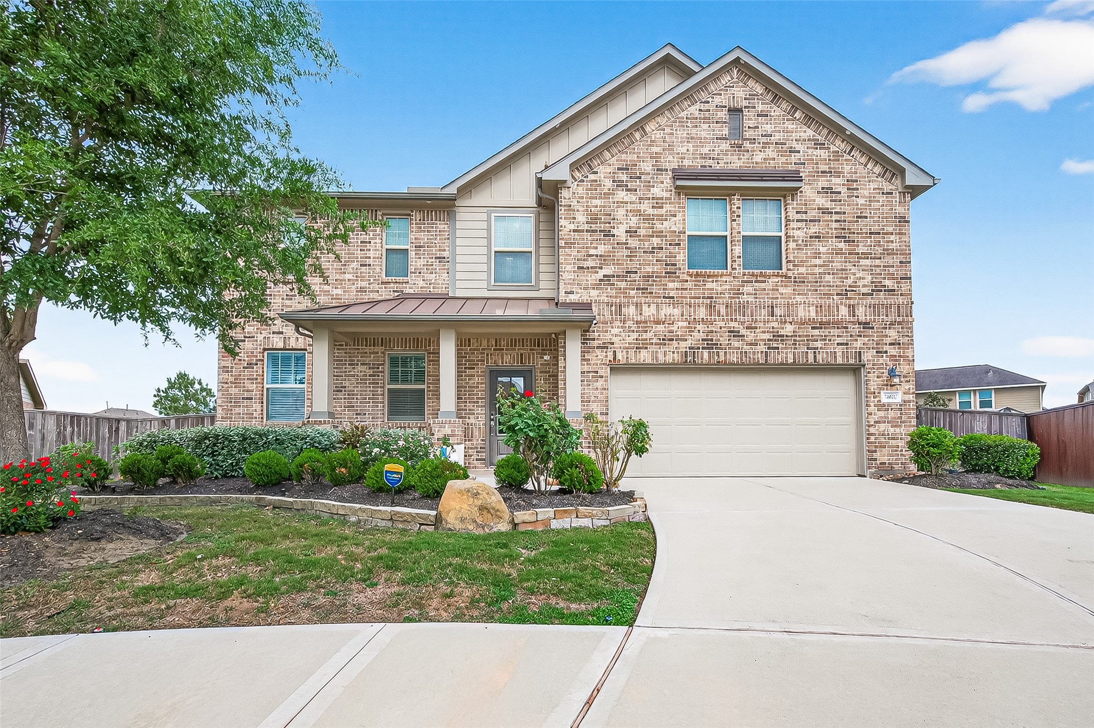 26102 Lazywaters Drive Property Photo 2