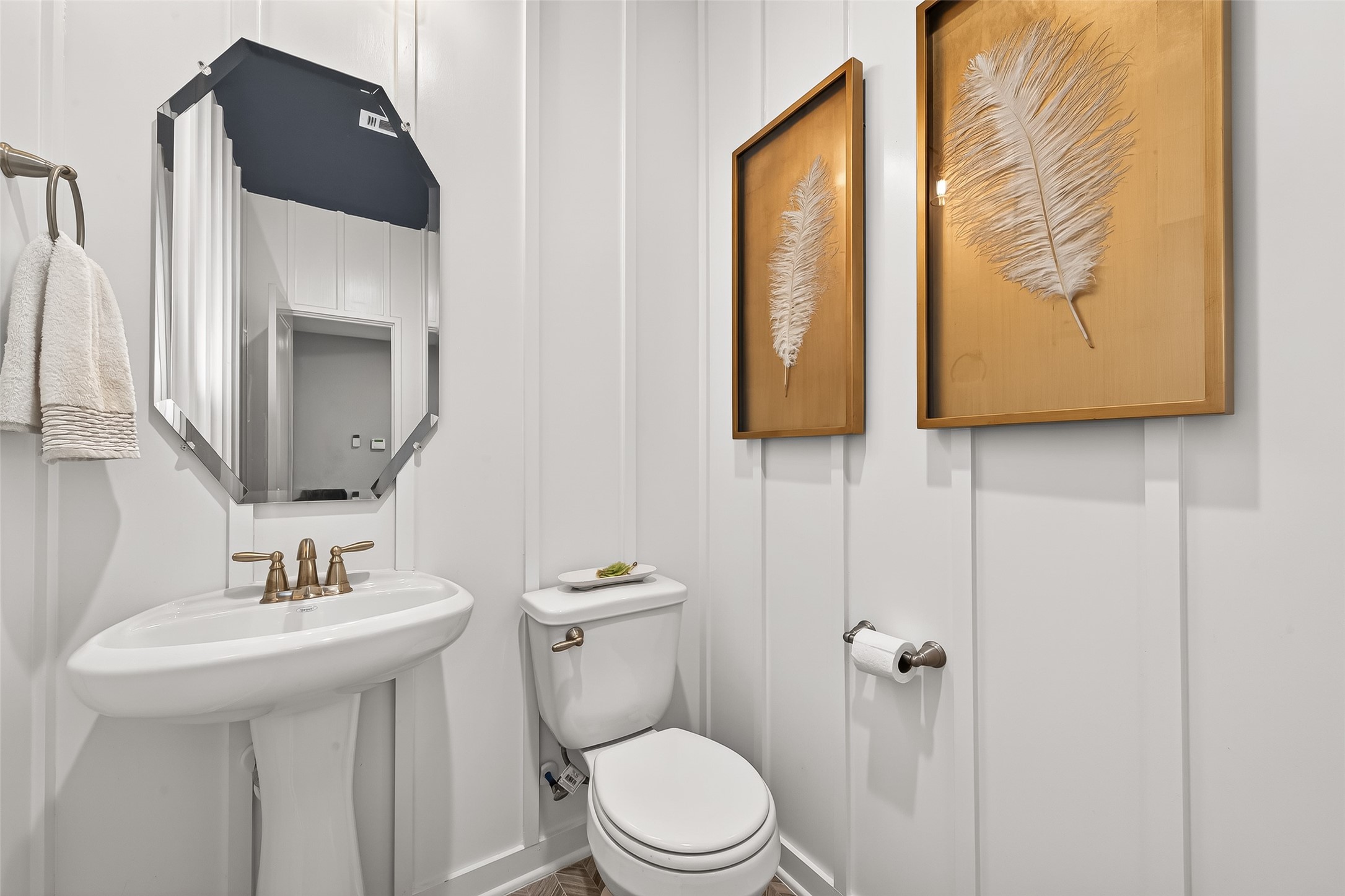 26102 Lazywaters Drive Property Photo 8