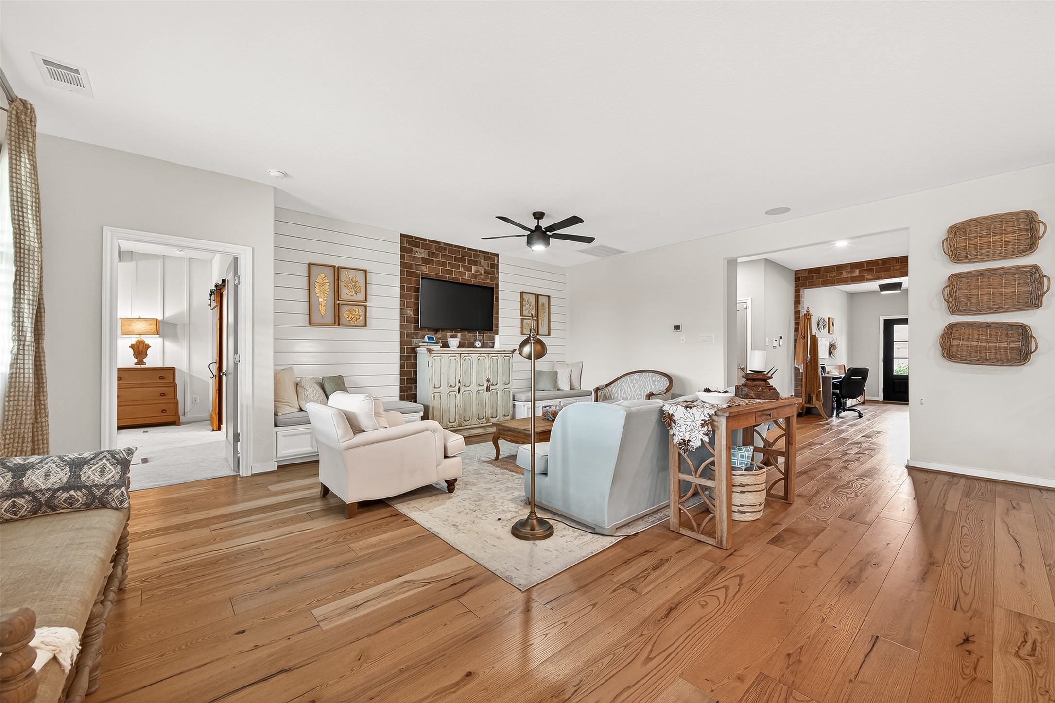 26102 Lazywaters Drive Property Photo 12