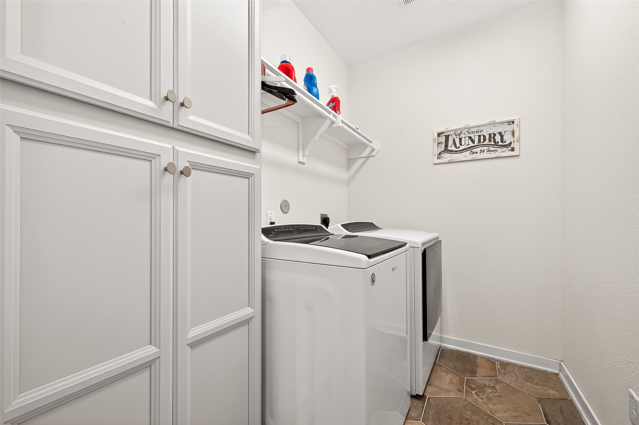 26102 Lazywaters Drive Property Photo 25