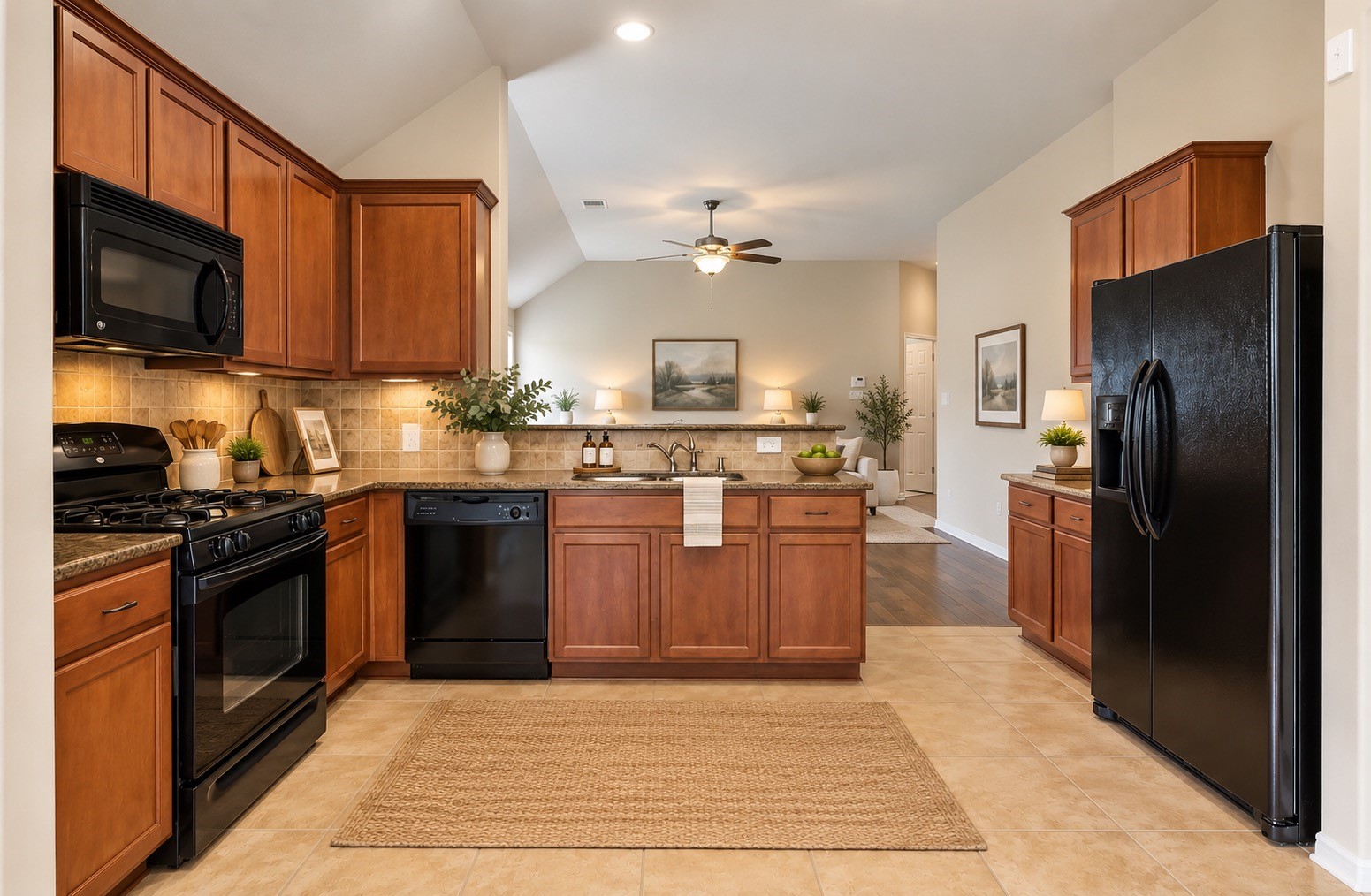 8746 Sunny Gallop Drive Property Photo 10