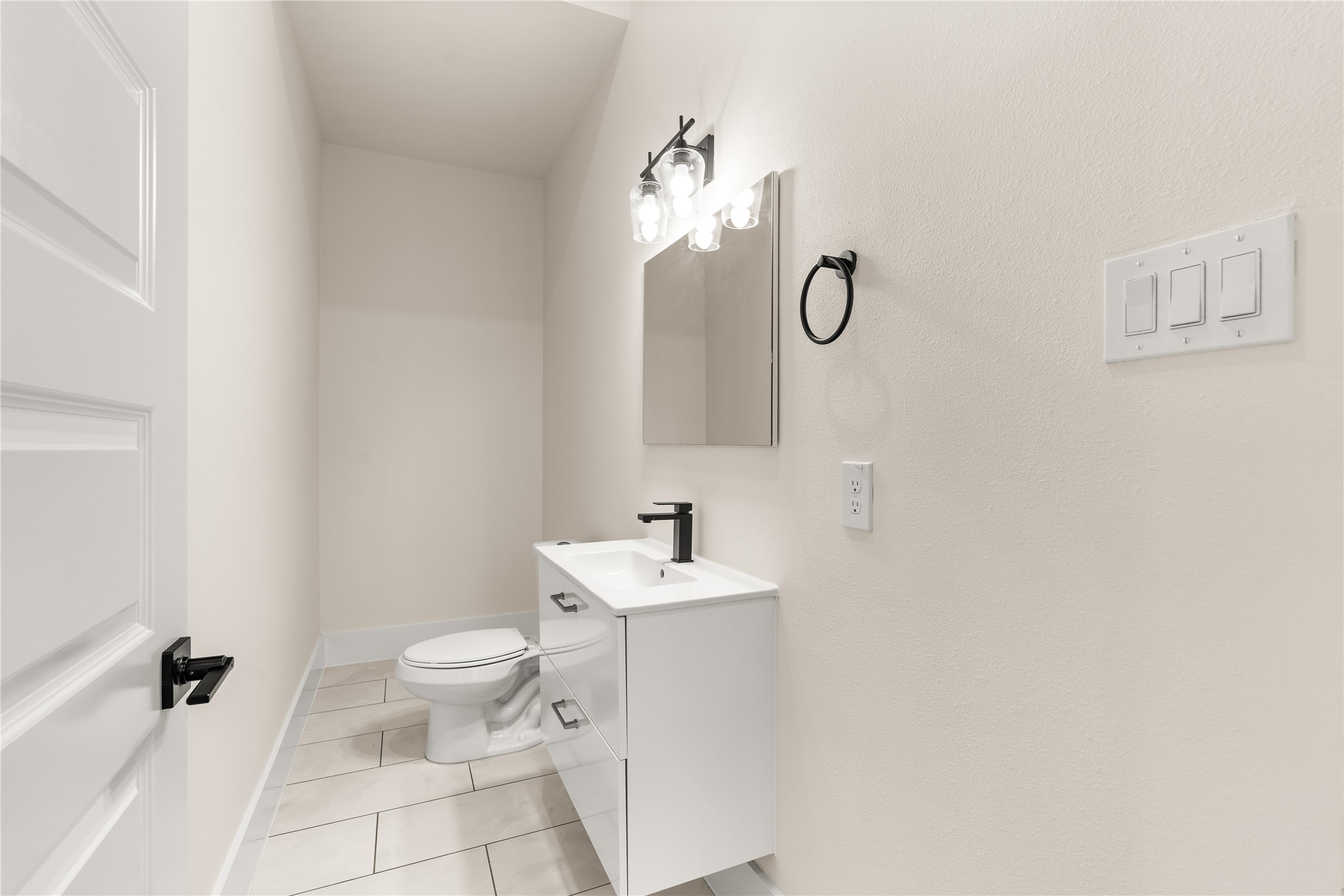7117 Goforth Street Property Photo 7