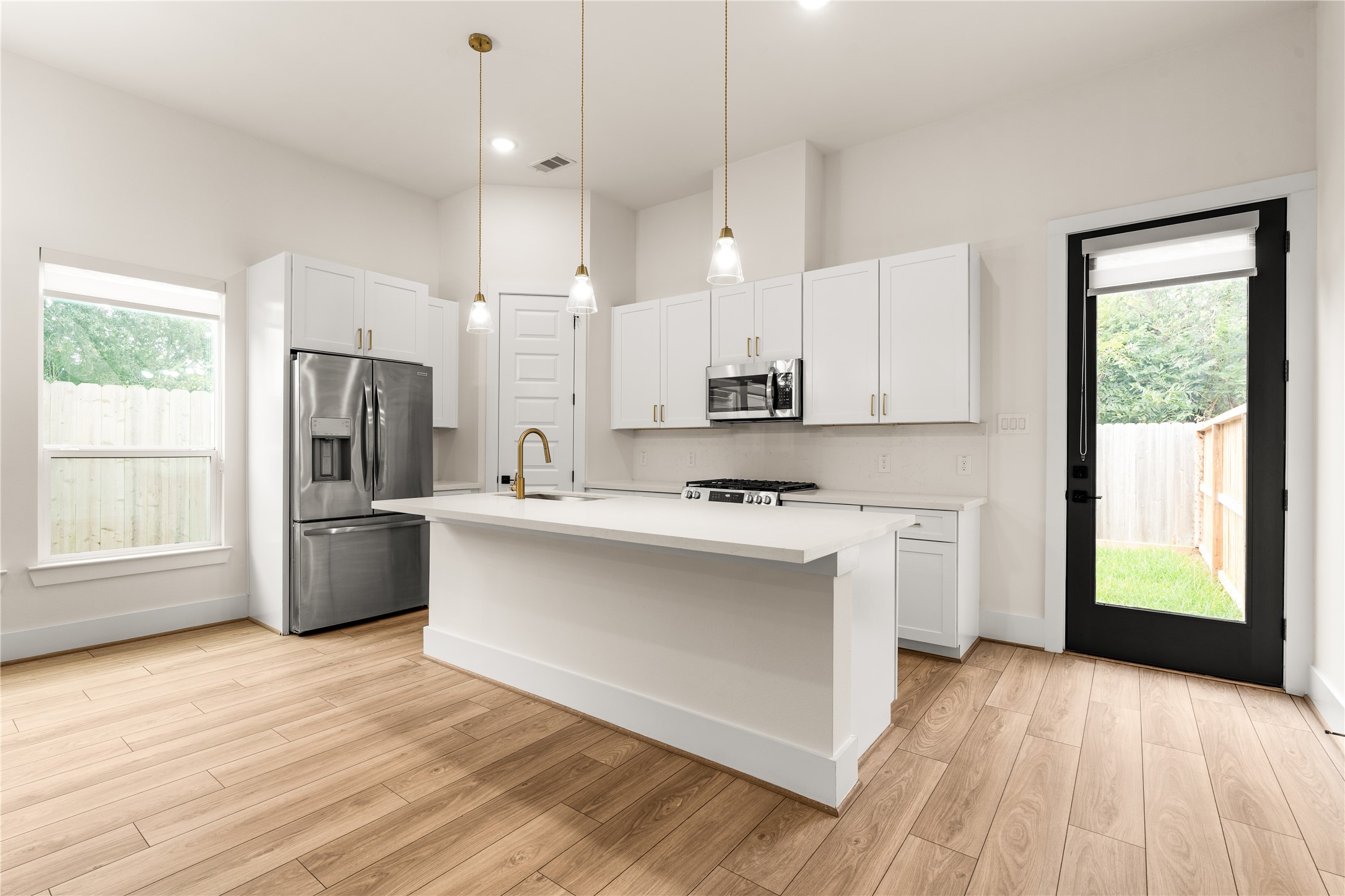 7117 Goforth Street Property Photo 11
