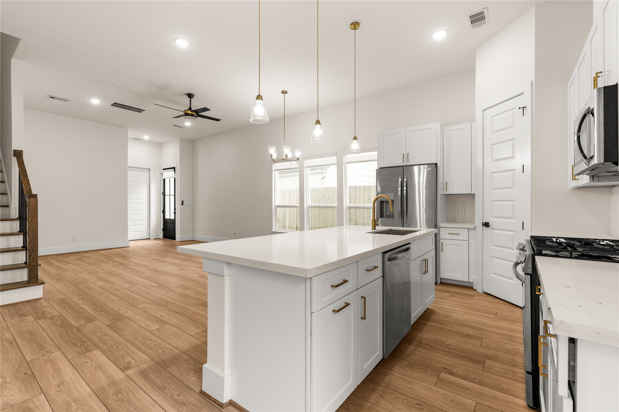 7117 Goforth Street Property Photo 12