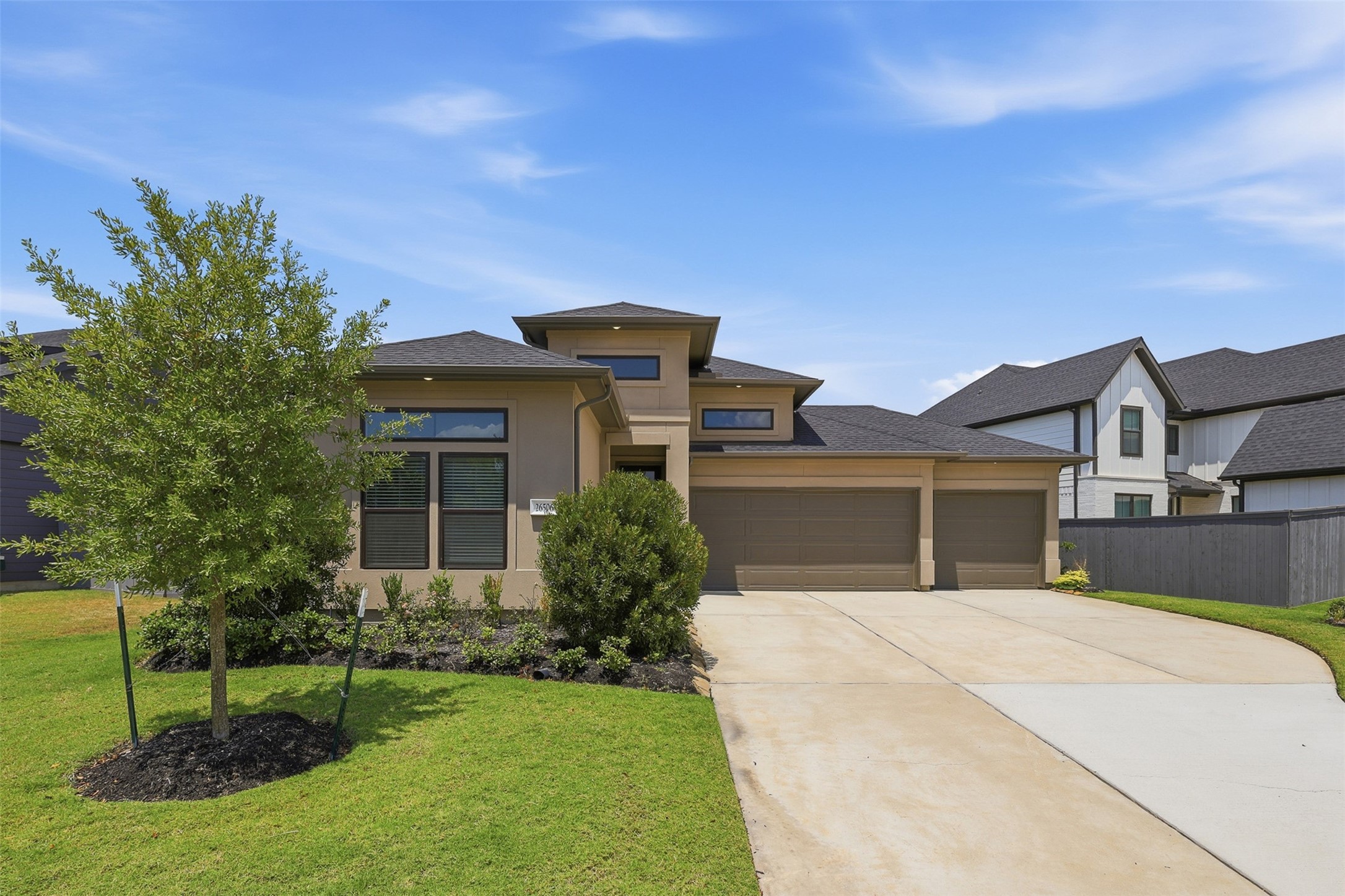 26506 Brilliant Beam Way Property Photo 1