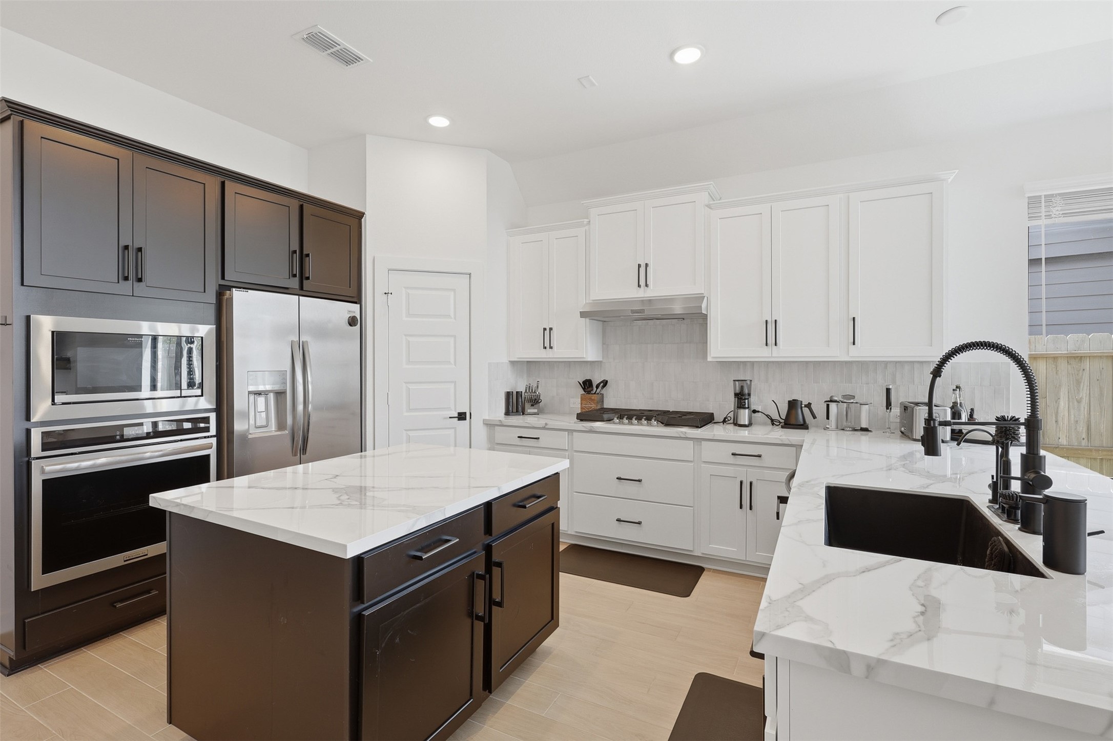 26506 Brilliant Beam Way Property Photo 9