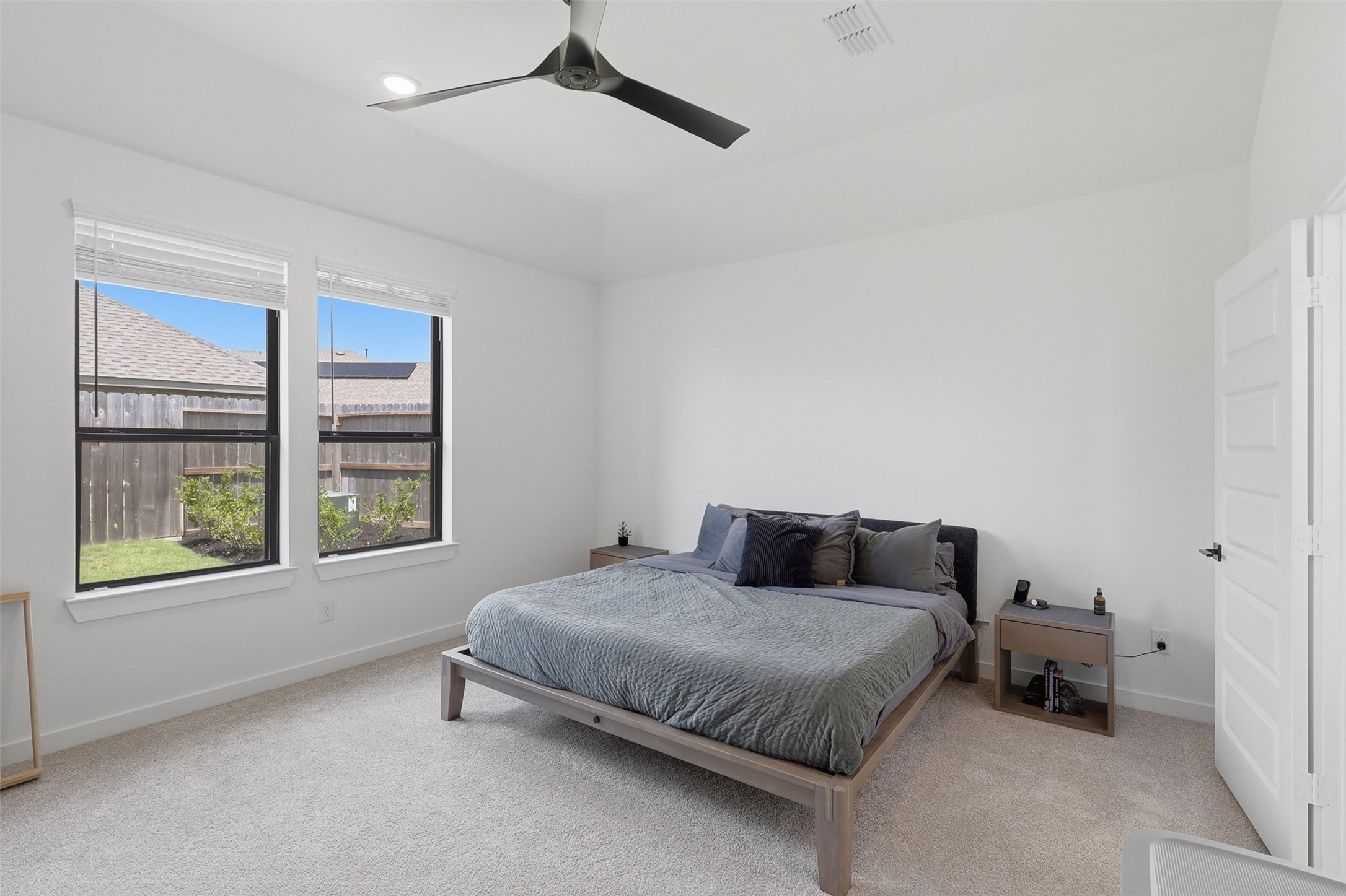 26506 Brilliant Beam Way Property Photo 14