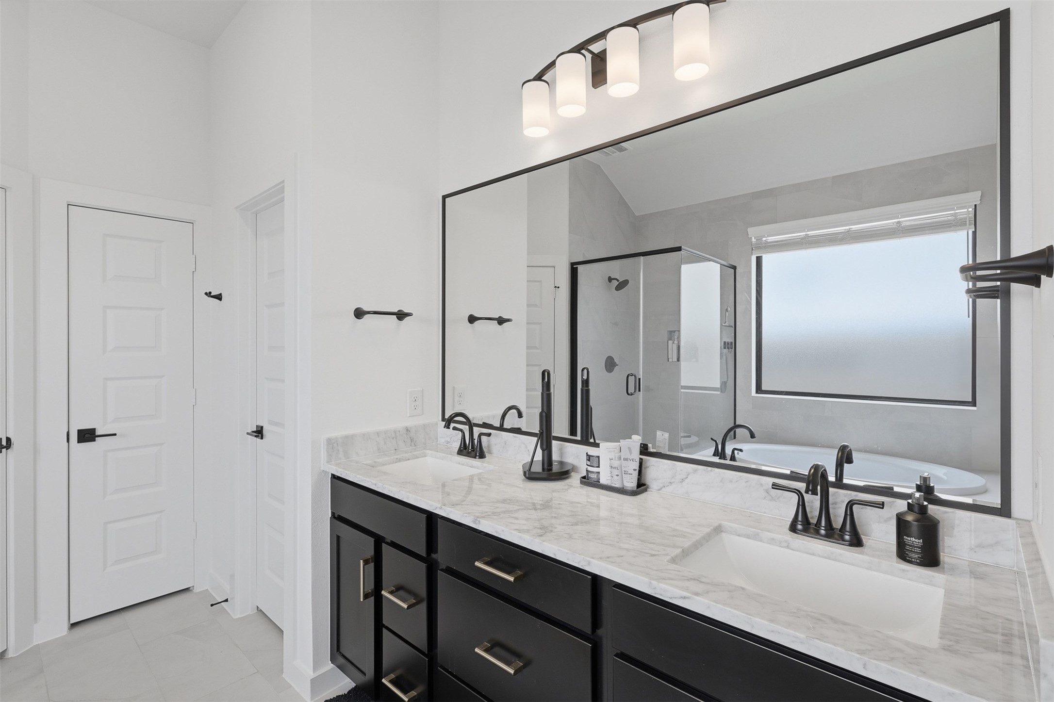 26506 Brilliant Beam Way Property Photo 16
