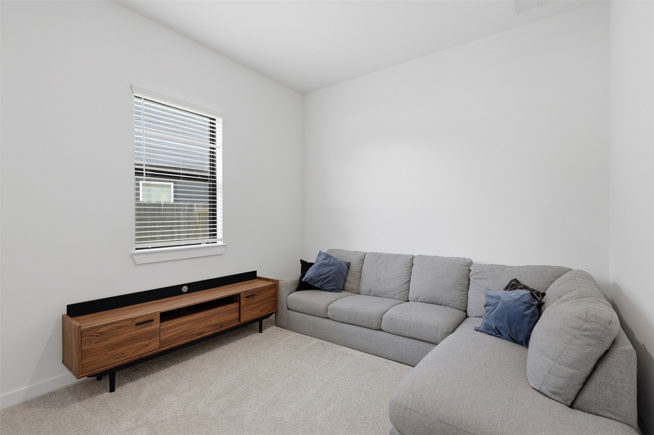 26506 Brilliant Beam Way Property Photo 21