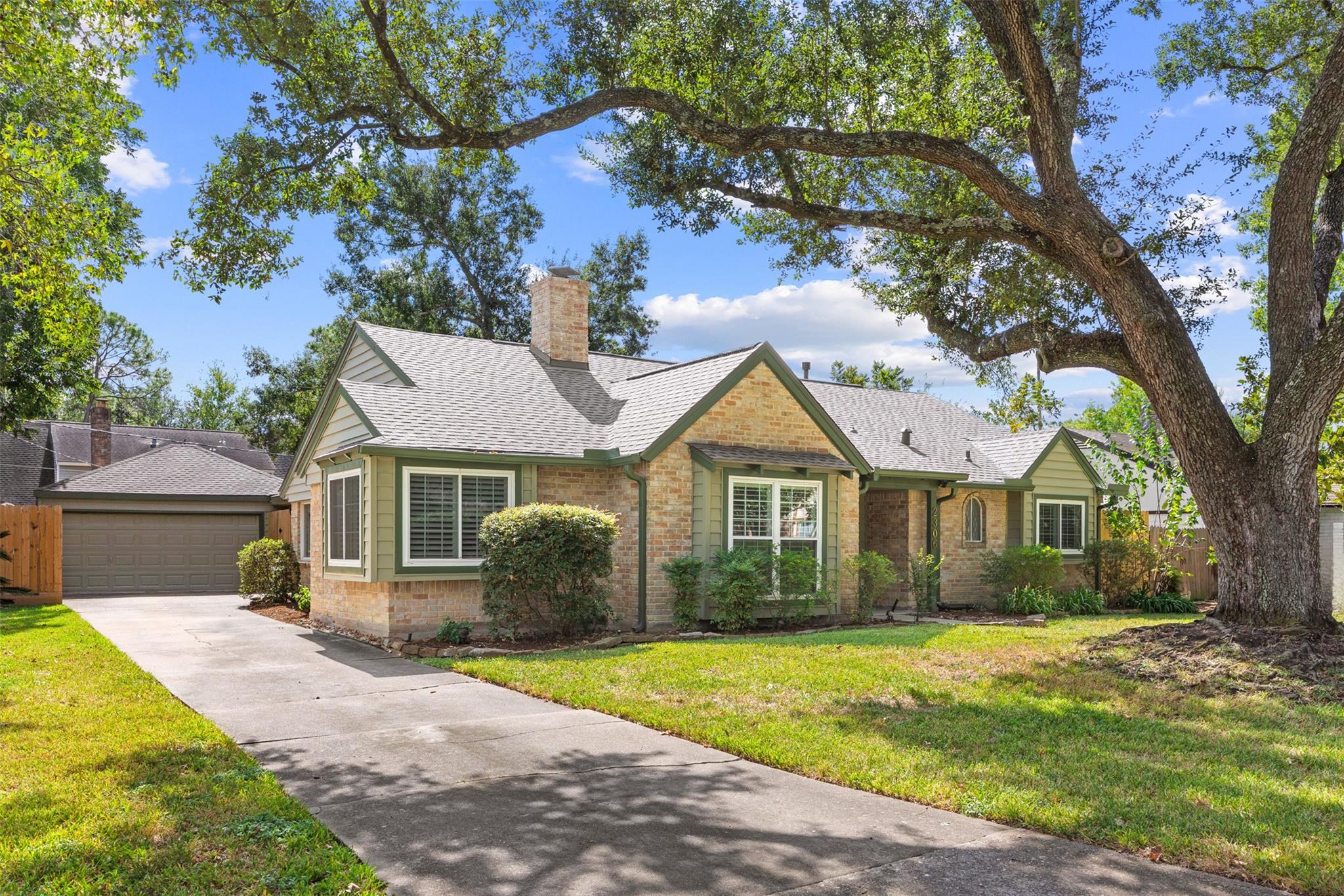 2306 Lexford Lane, Houston Tx 77080 Property Photo 1