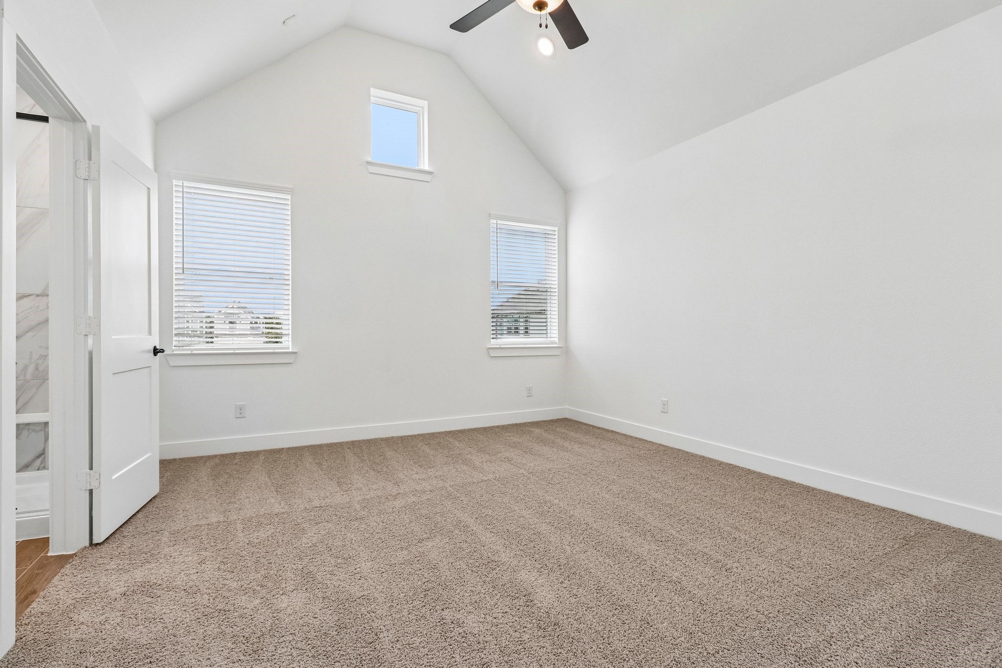9446 Garden Gate Drive Property Photo 18