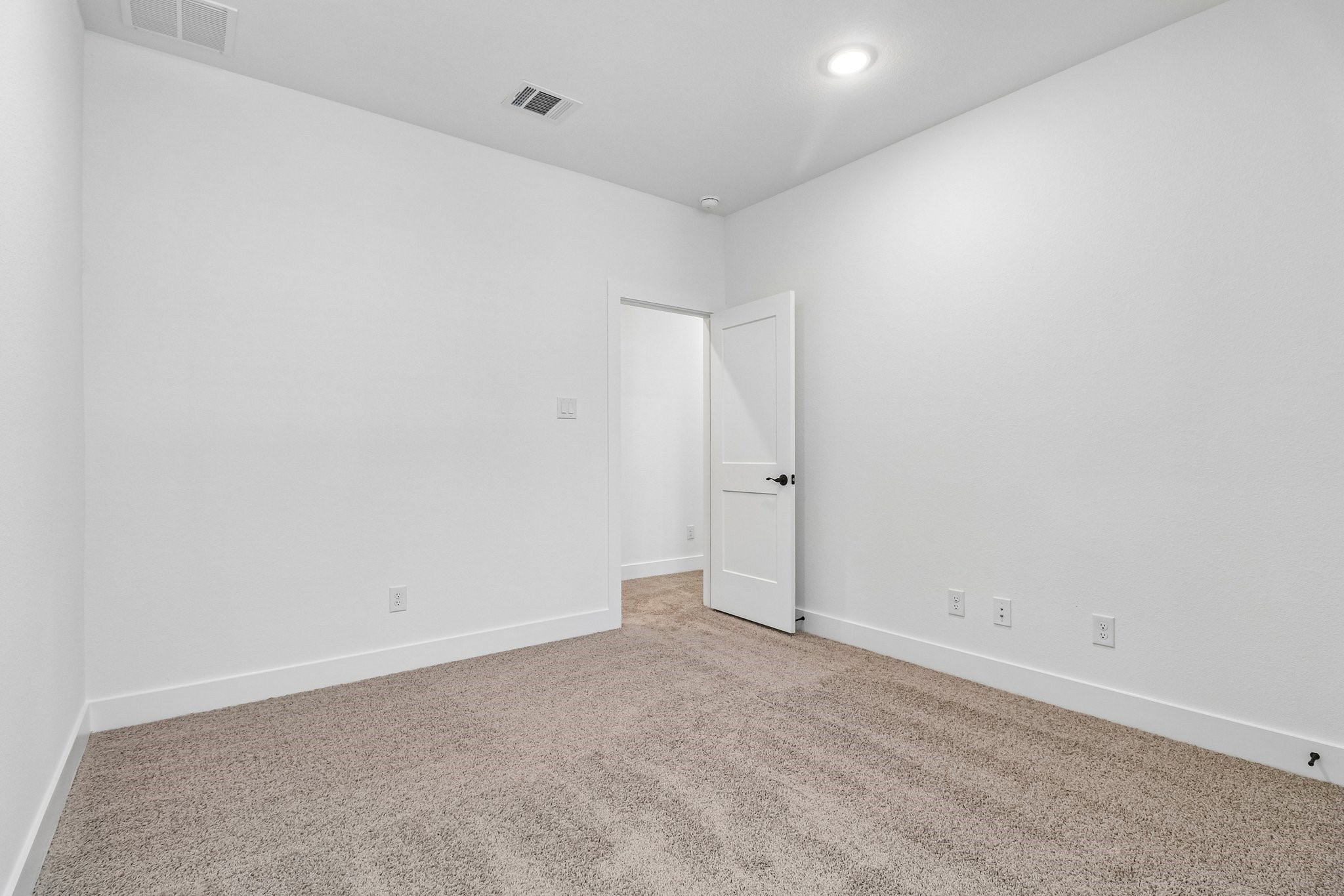 9446 Garden Gate Drive Property Photo 24