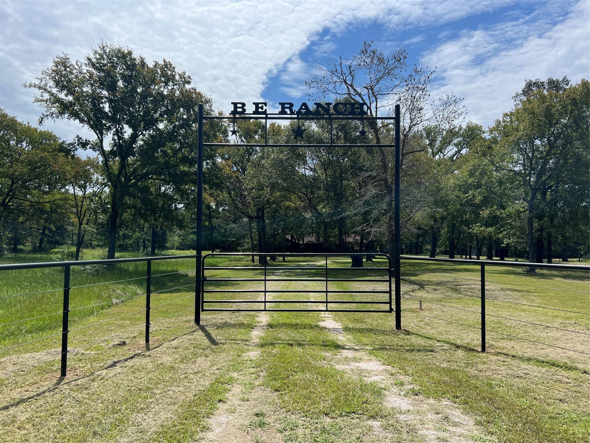 10424 Pr 1200, Leona Tx 75852 Property Photo 1
