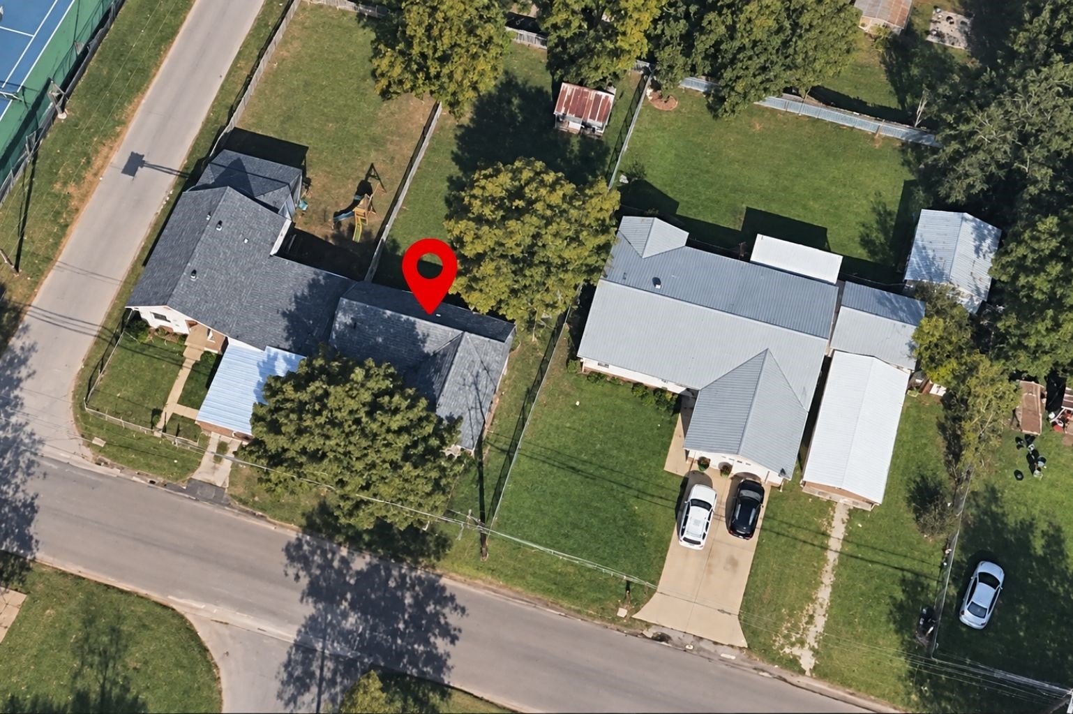 603 E College Street Property Photo 1