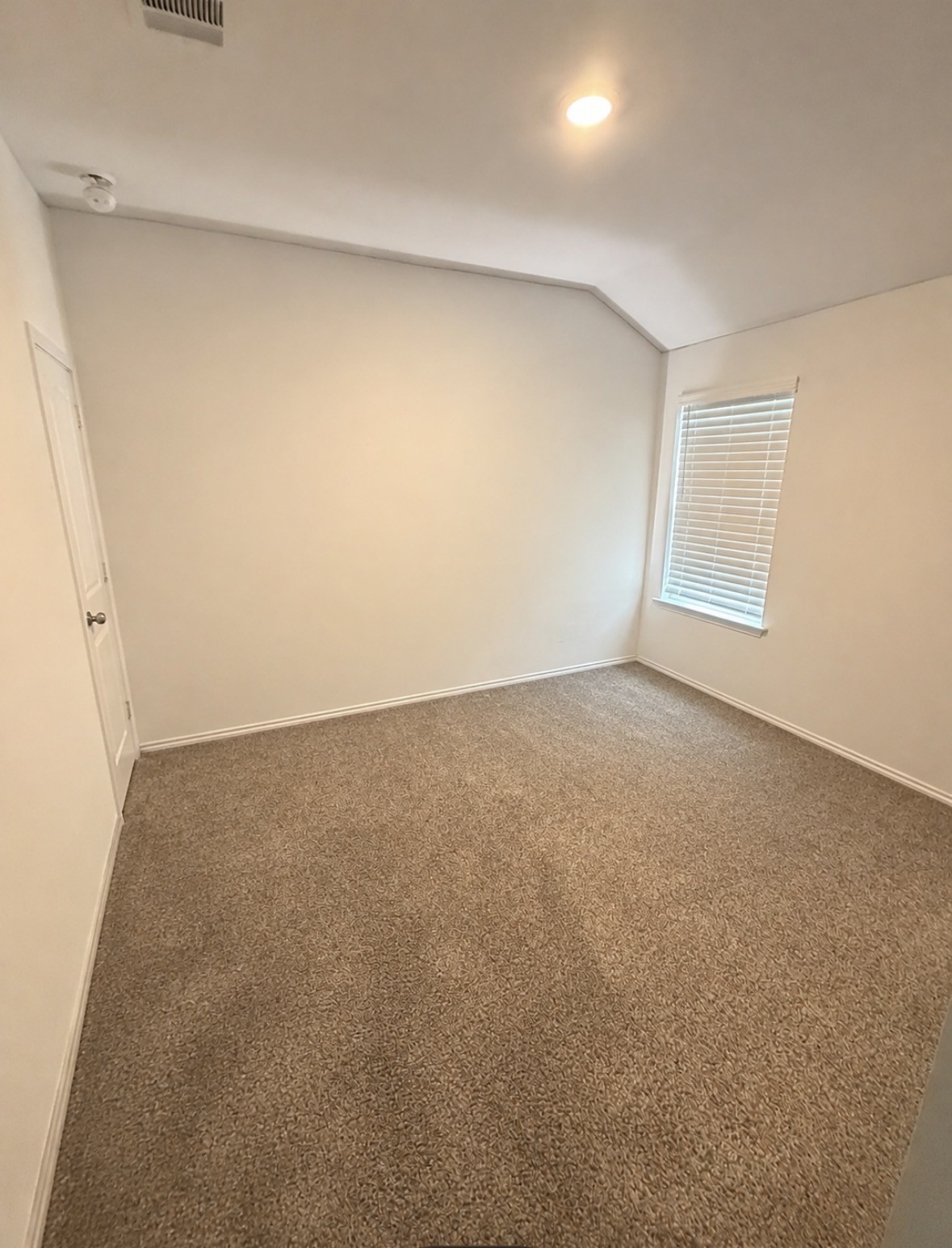 813 Brazos Trail Property Photo 3