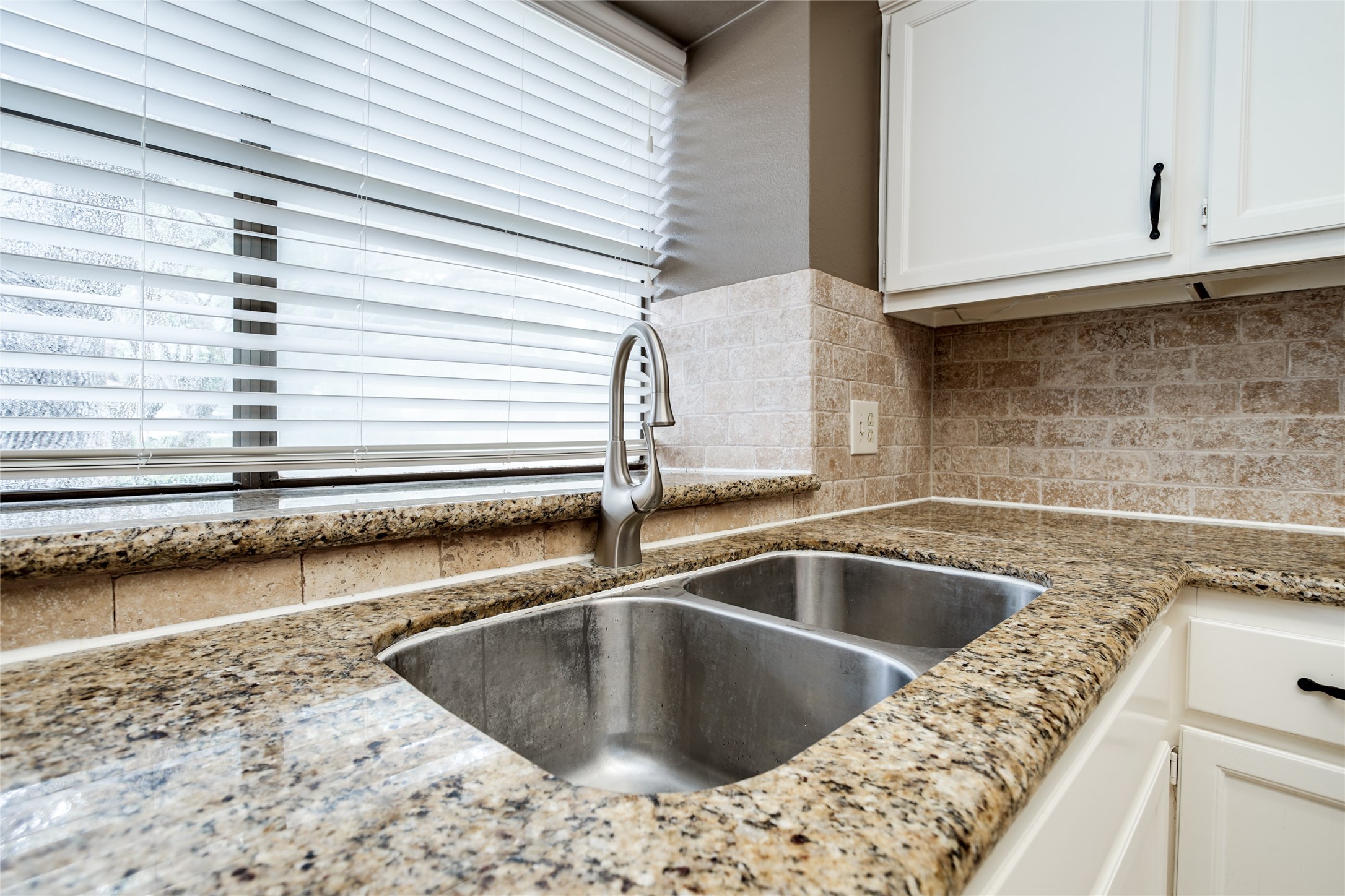 2711 Grants Lake Boulevard 174 Property Photo 12