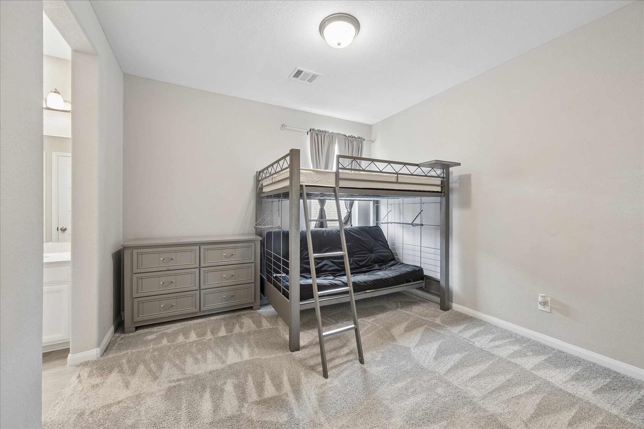 17608 Harper's Way Property Photo 23
