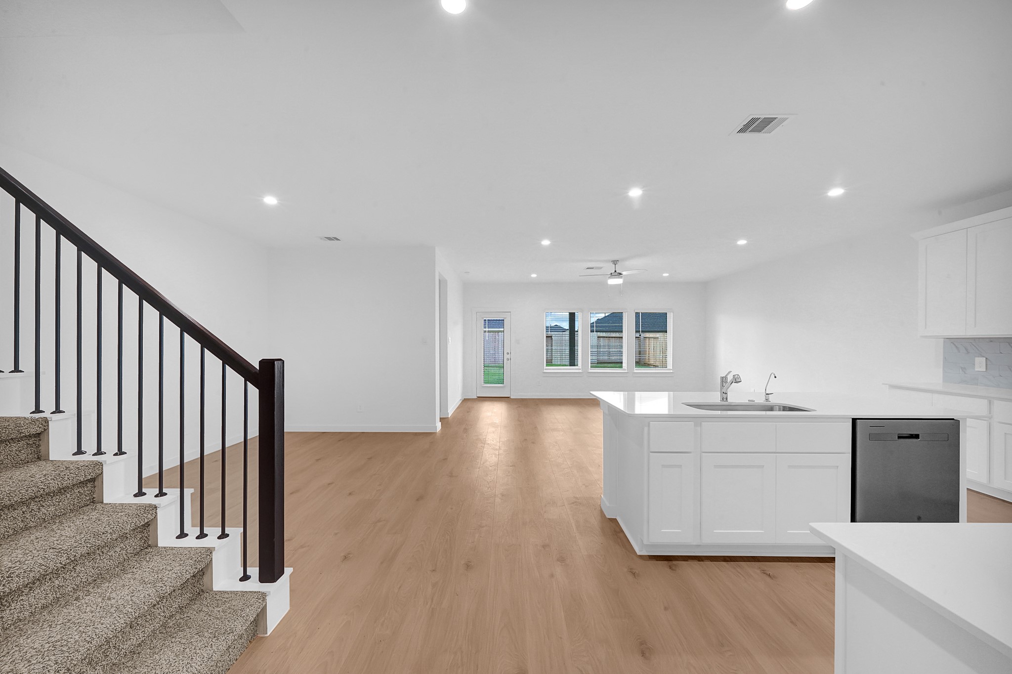 2631 Starry Sky Lane Property Photo 6