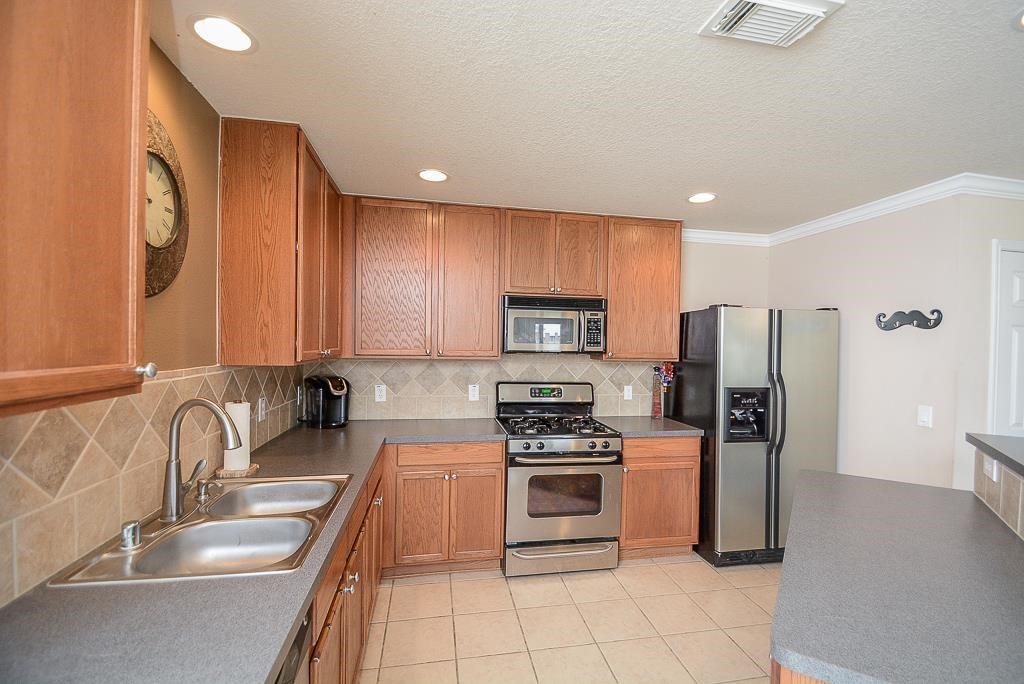 16535 Bristle Creek Drive Property Photo 8