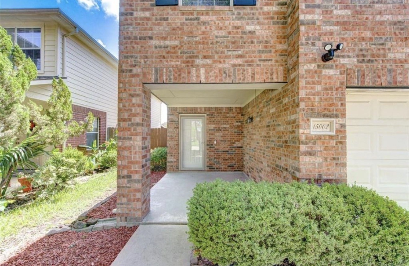 15002 Sunset Bay Court Property Photo 3