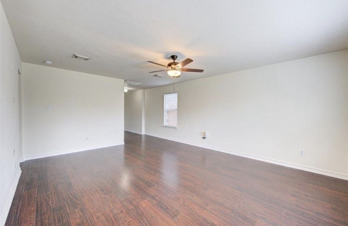 15002 Sunset Bay Court Property Photo 4