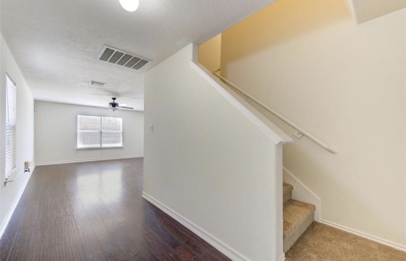 15002 Sunset Bay Court Property Photo 11