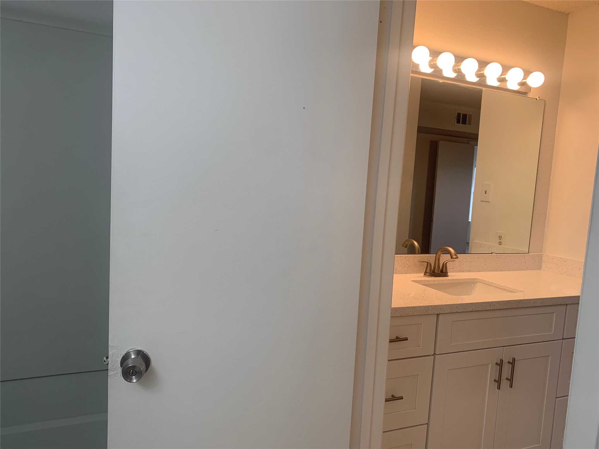 3125 Windchase Boulevard 794 Property Photo 6