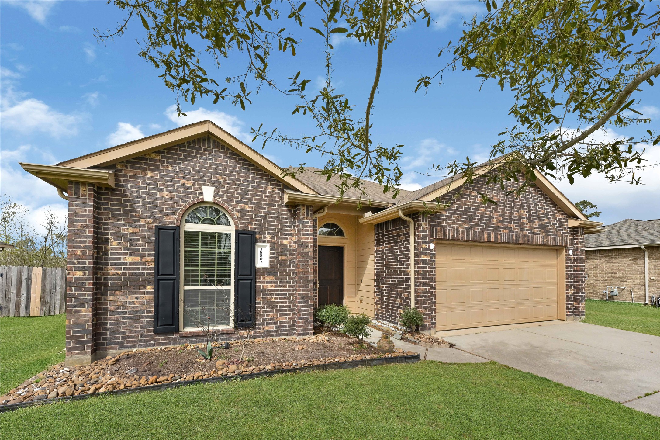18803 Deer Trace Drive Property Photo