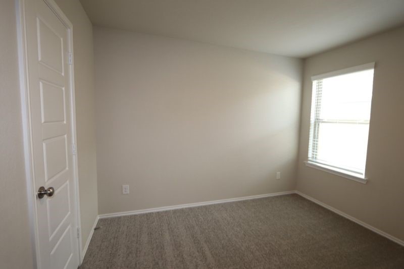 2508 Clydesdale Lane Property Photo 6